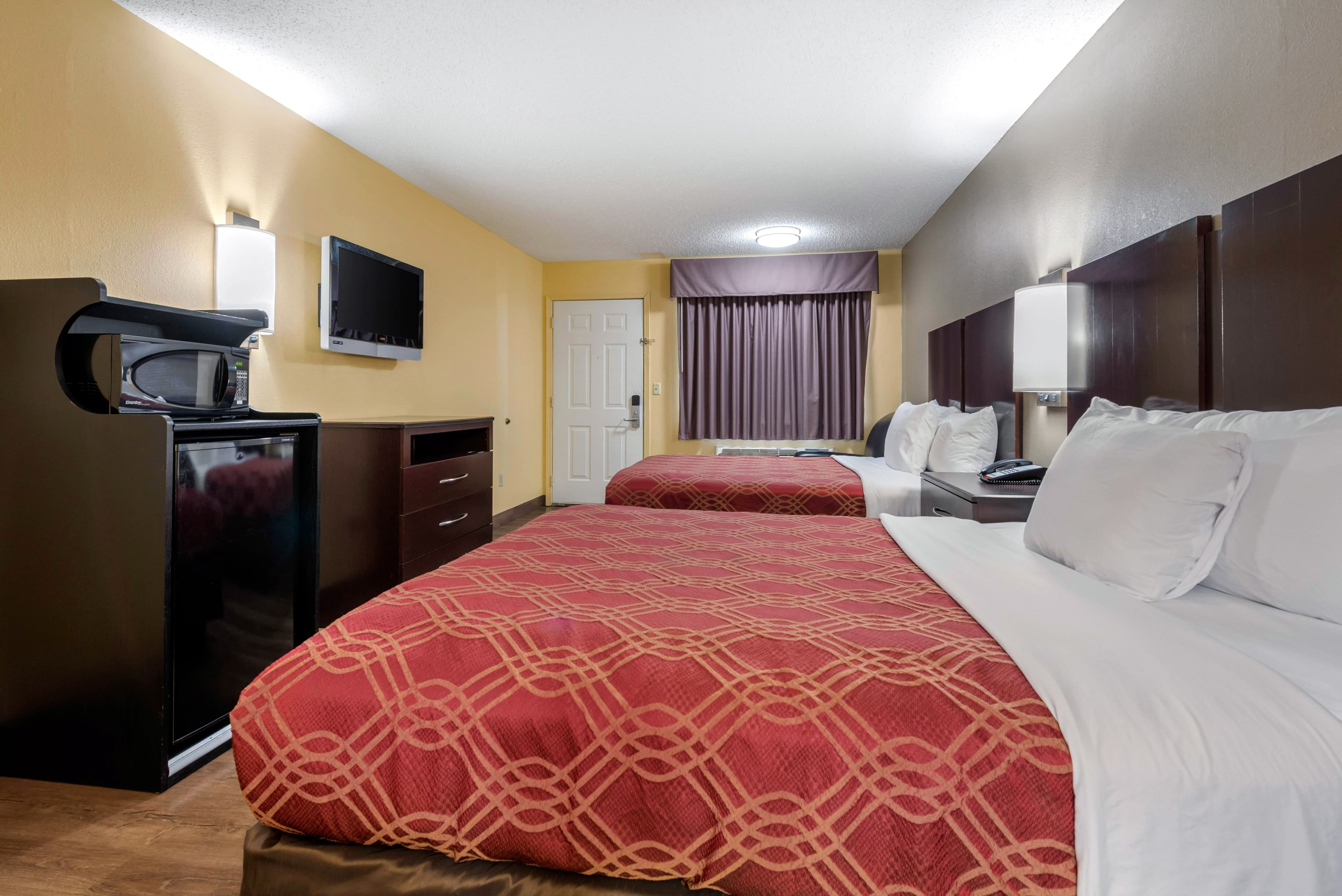 Econo Lodge Lexington Southeast — 21