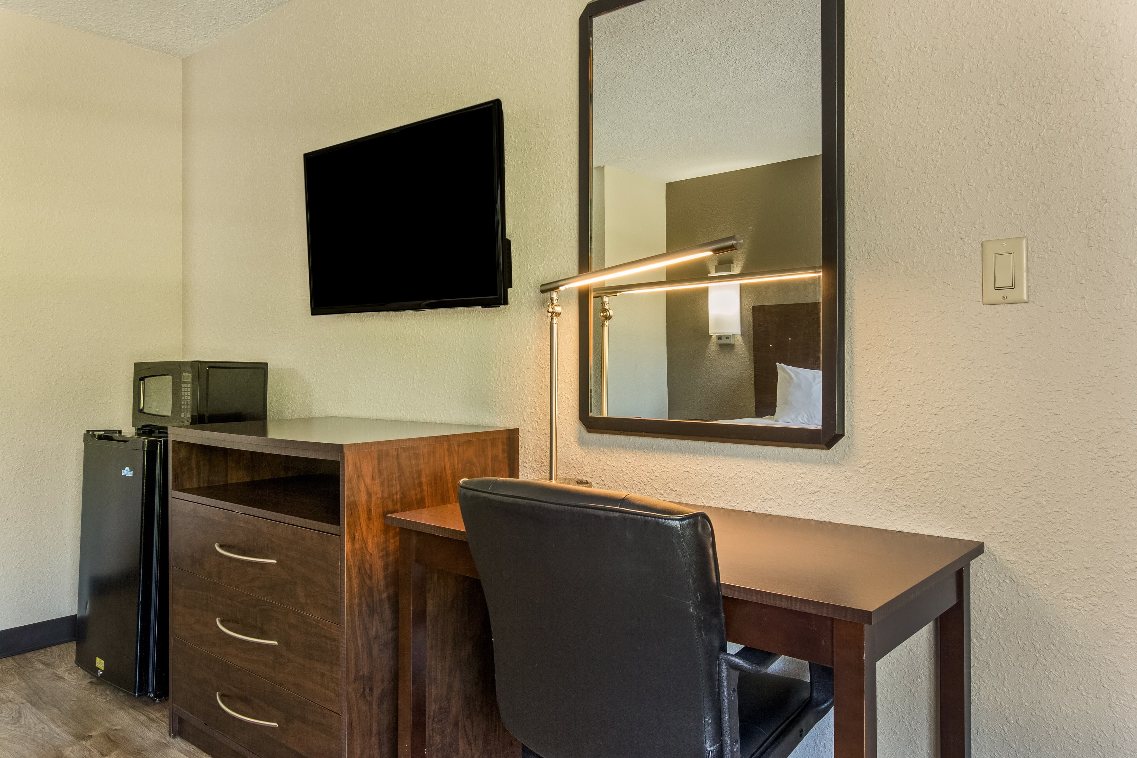 Econo Lodge Fort Knox — 9