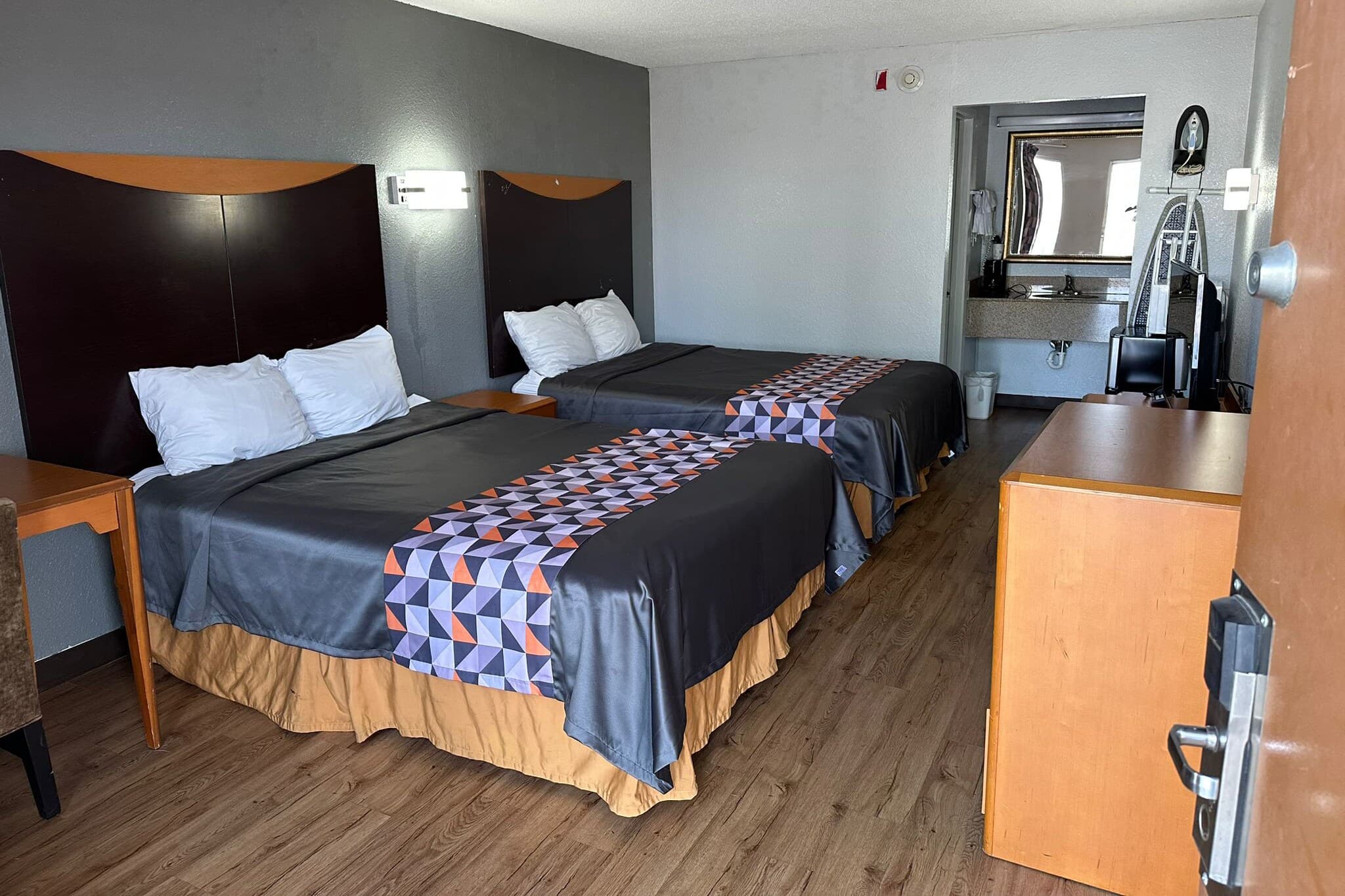 Rodeway Inn Hopkinsville - Image 2
