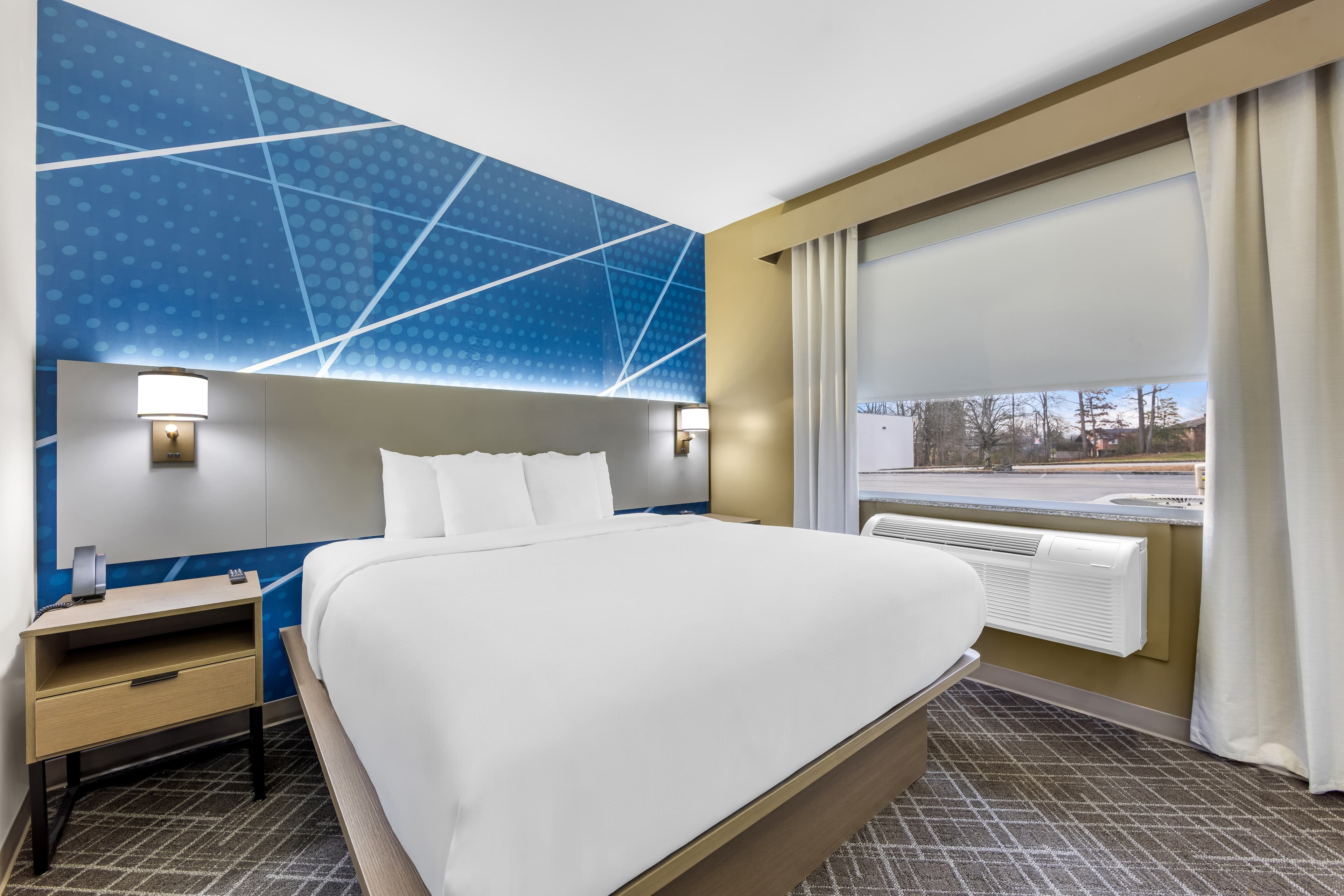 Comfort Suites London South — 6