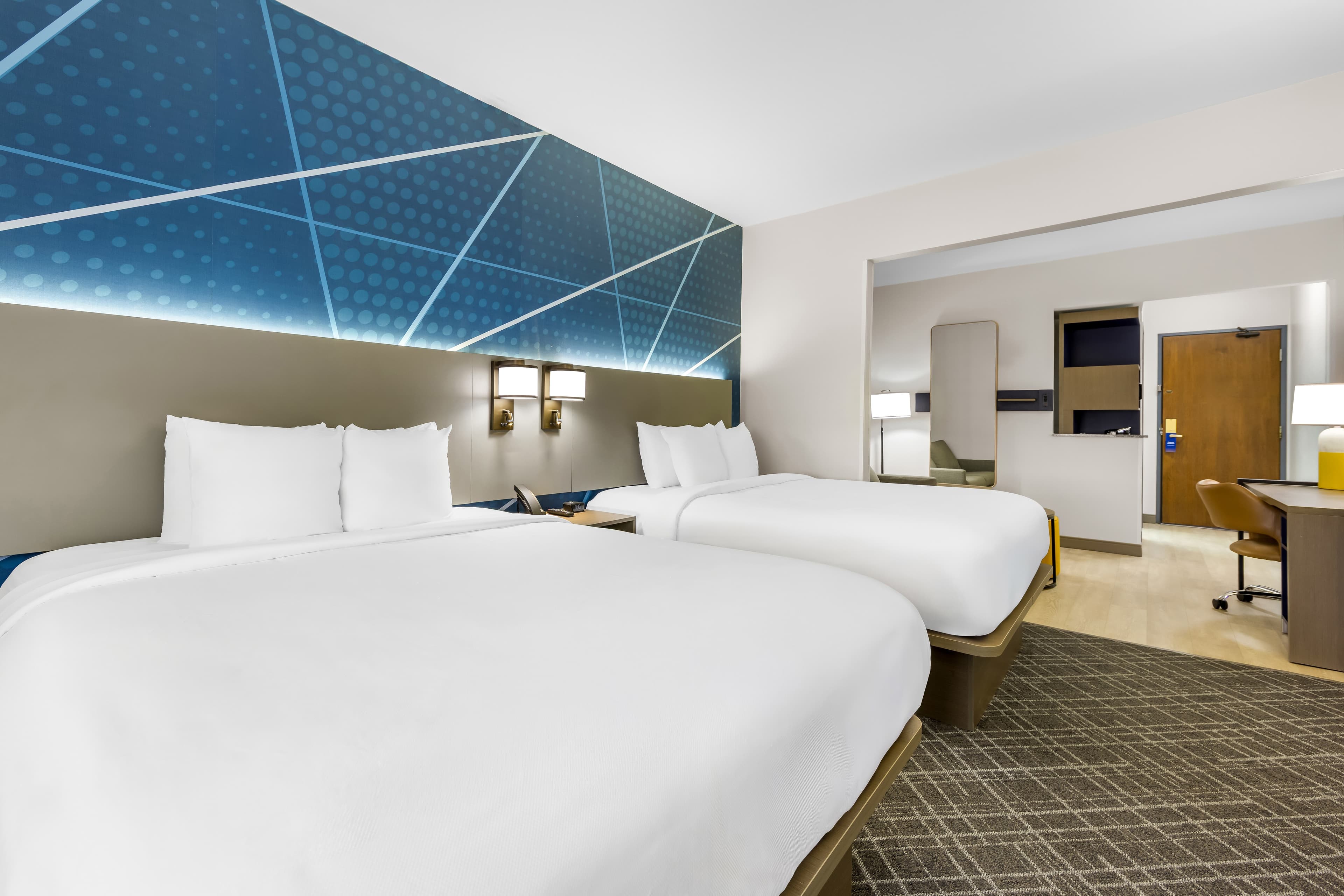 Comfort Suites London South — 22