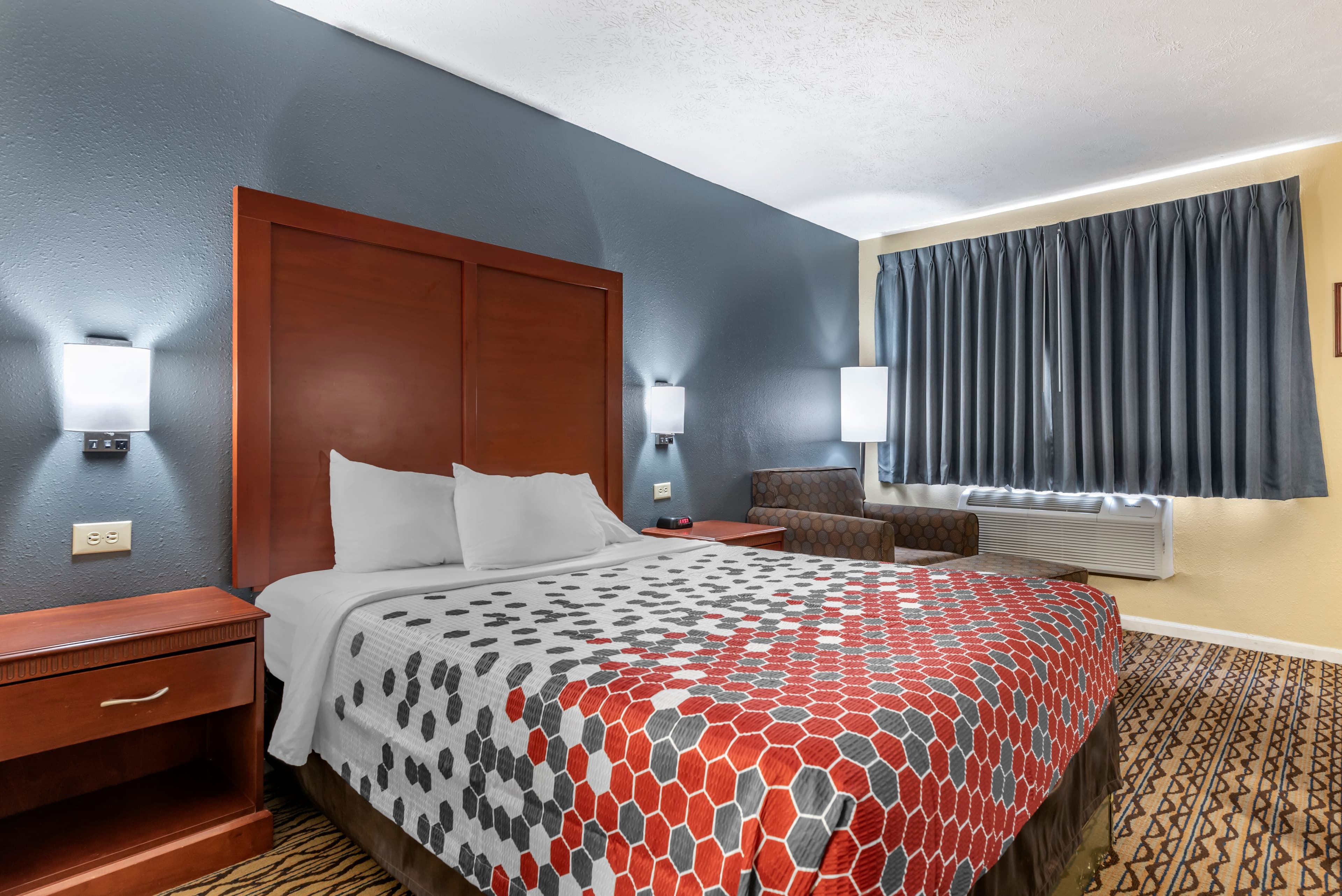 Econo Lodge Erlanger - Cincinnati Airport - Image 2