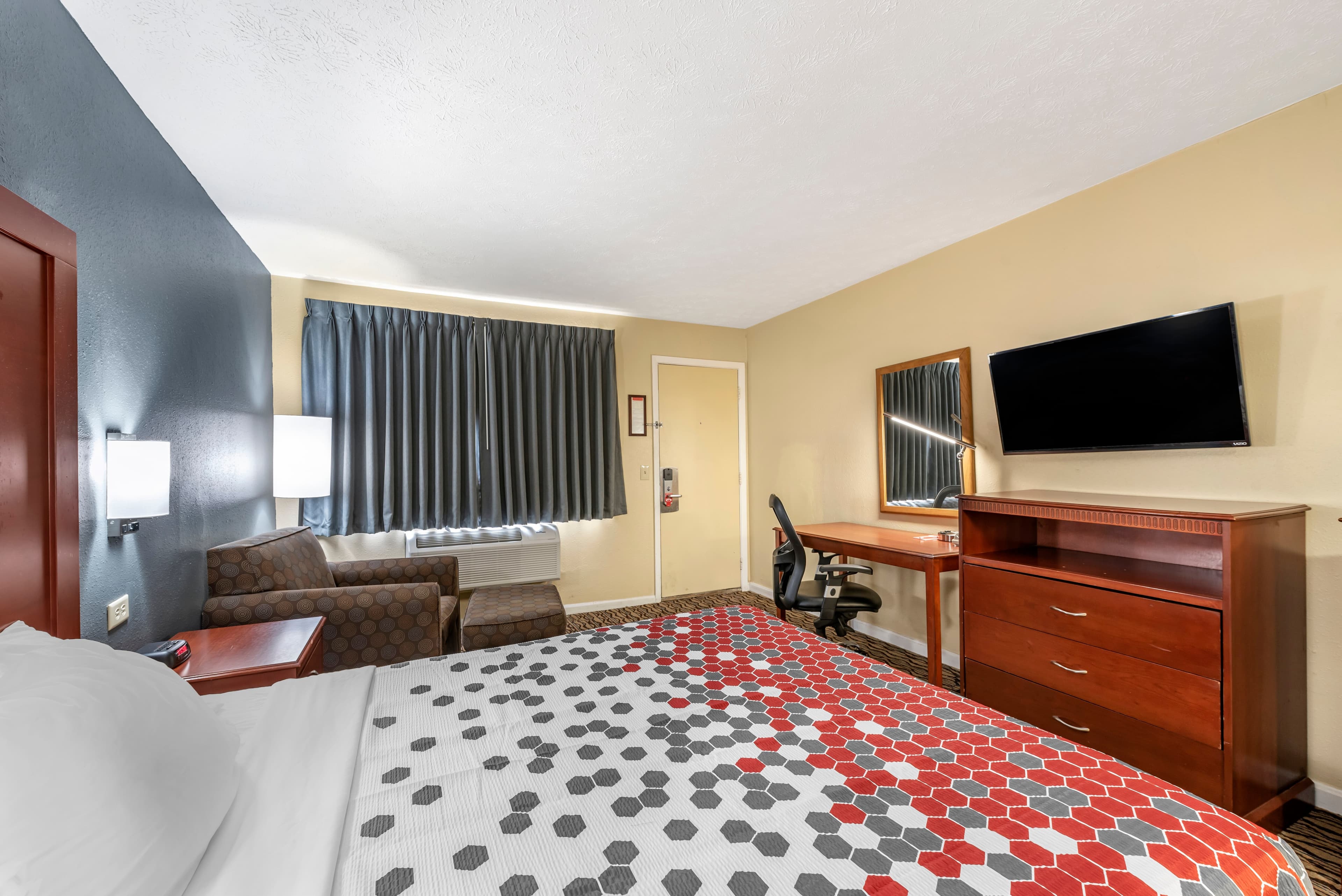 Econo Lodge Erlanger - Cincinnati Airport - Image 4