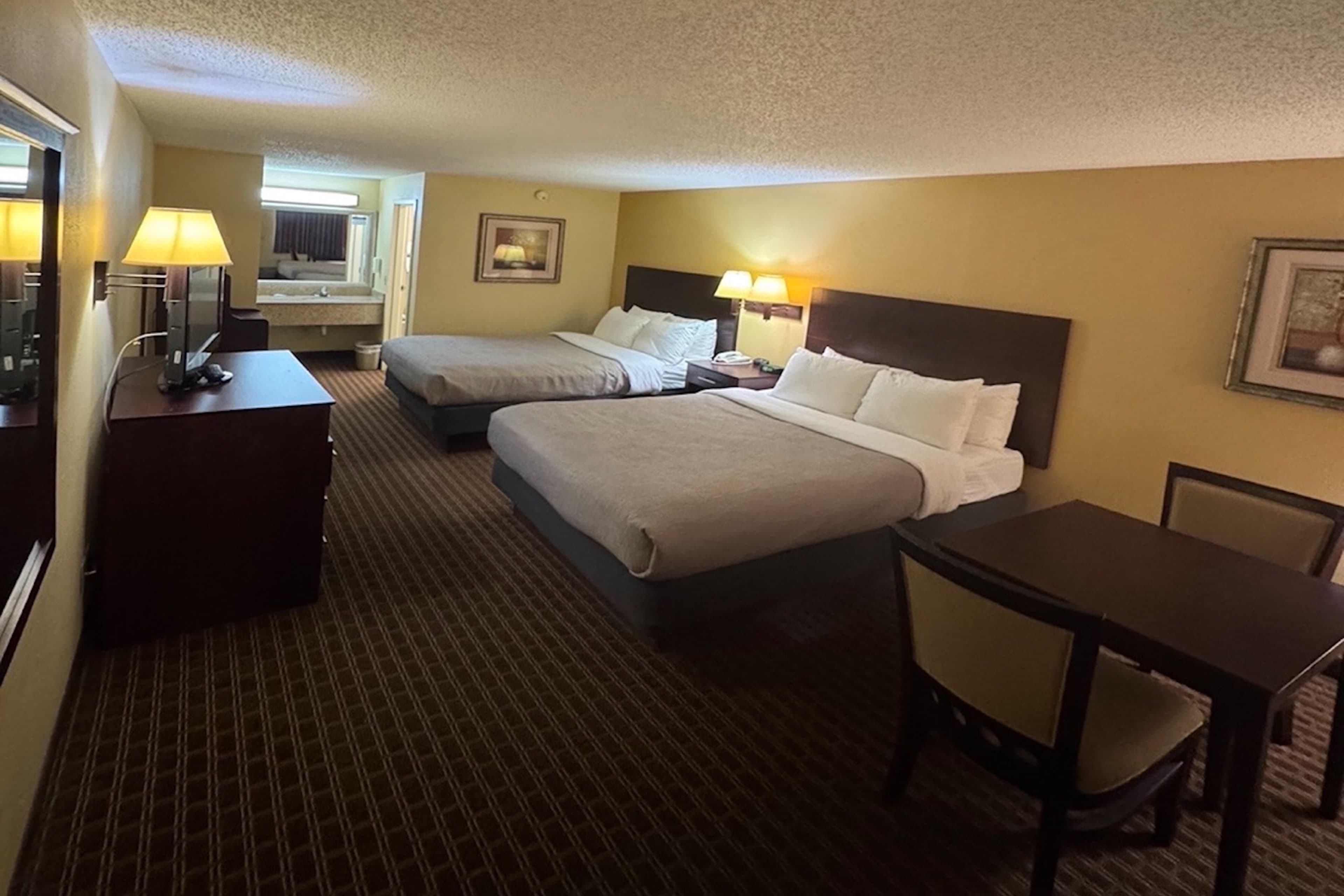 Quality Inn Franklin South - Image 5