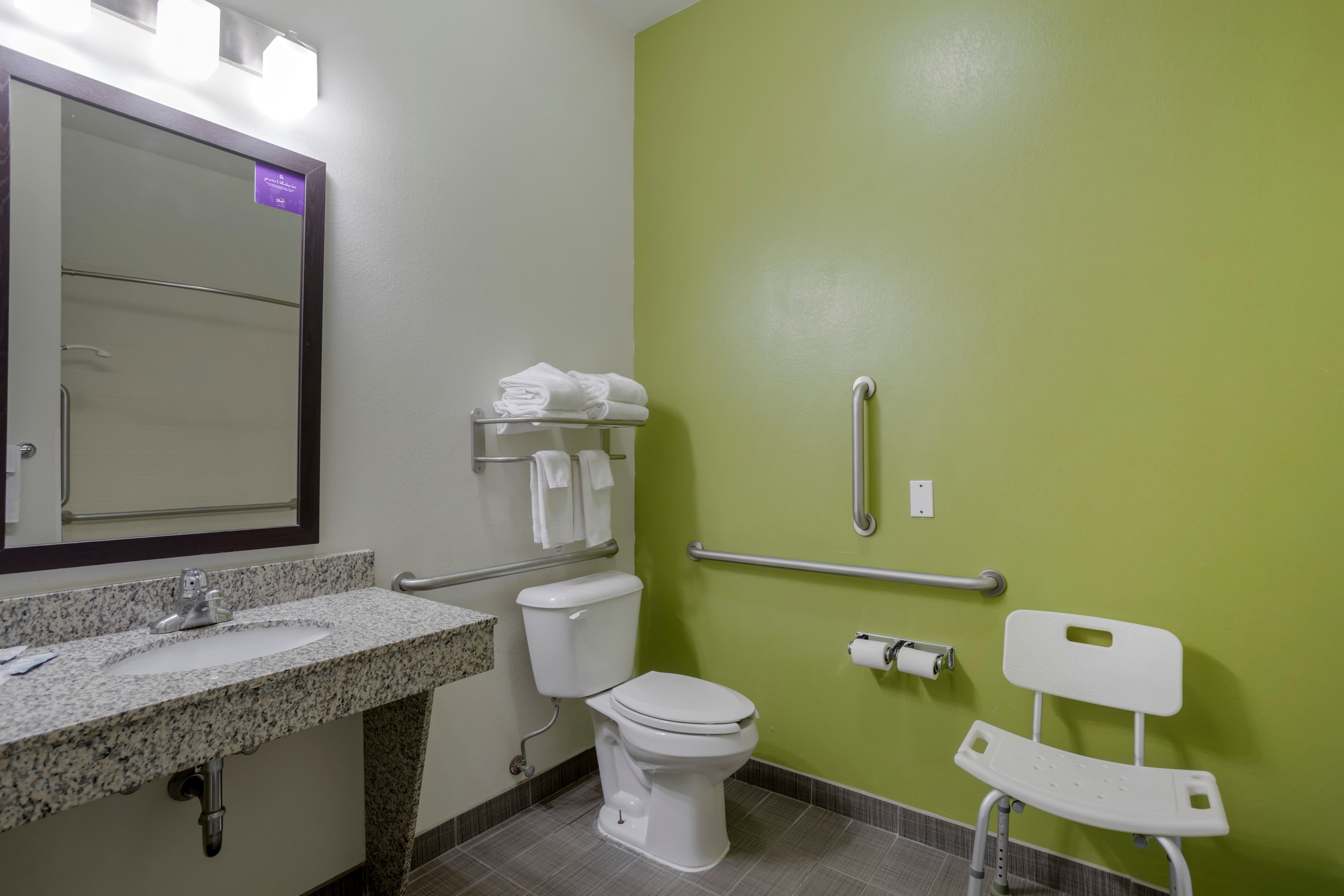 Sleep Inn & Suites Cave City - Image 3