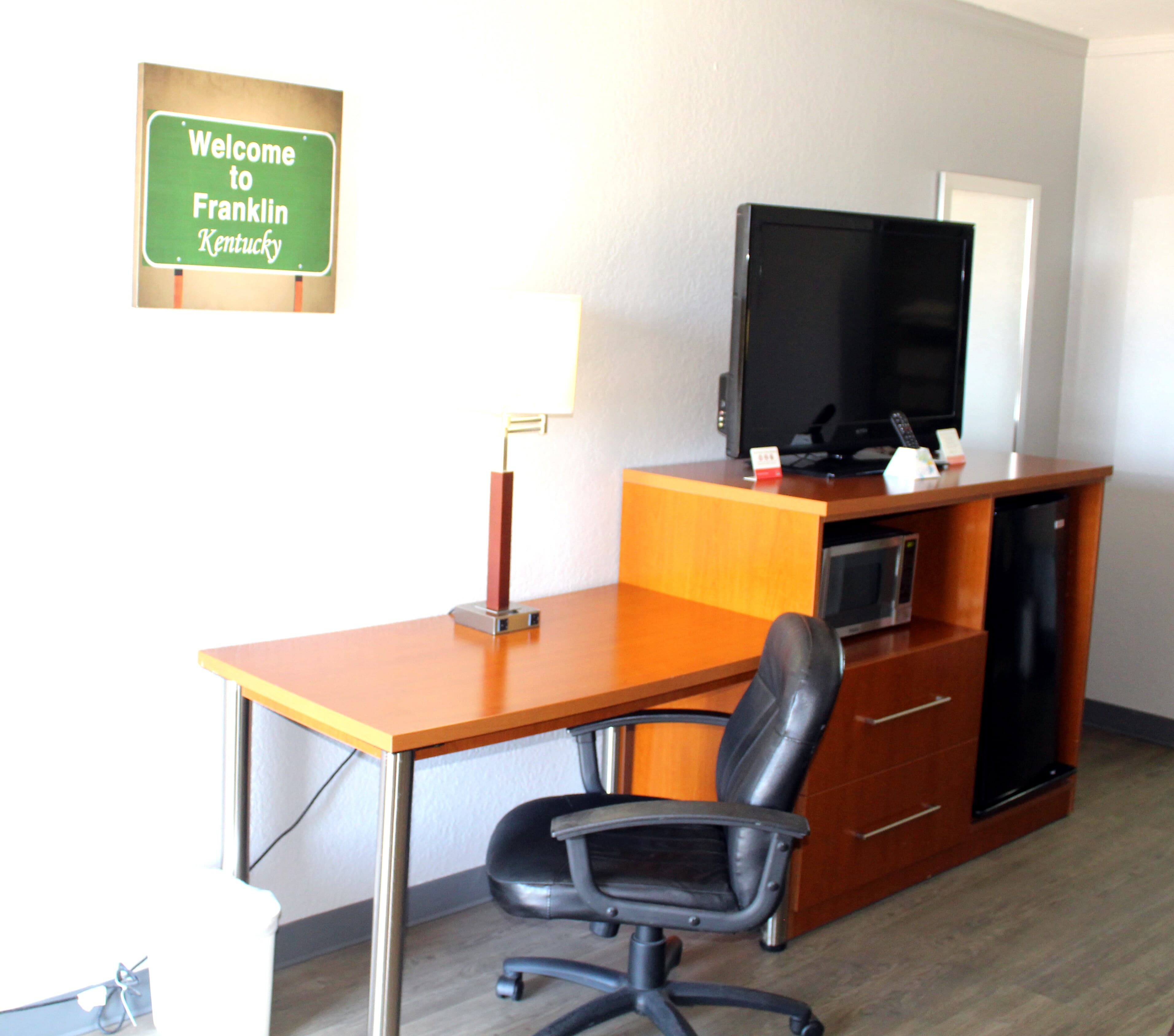 Econo Lodge Franklin South — 14