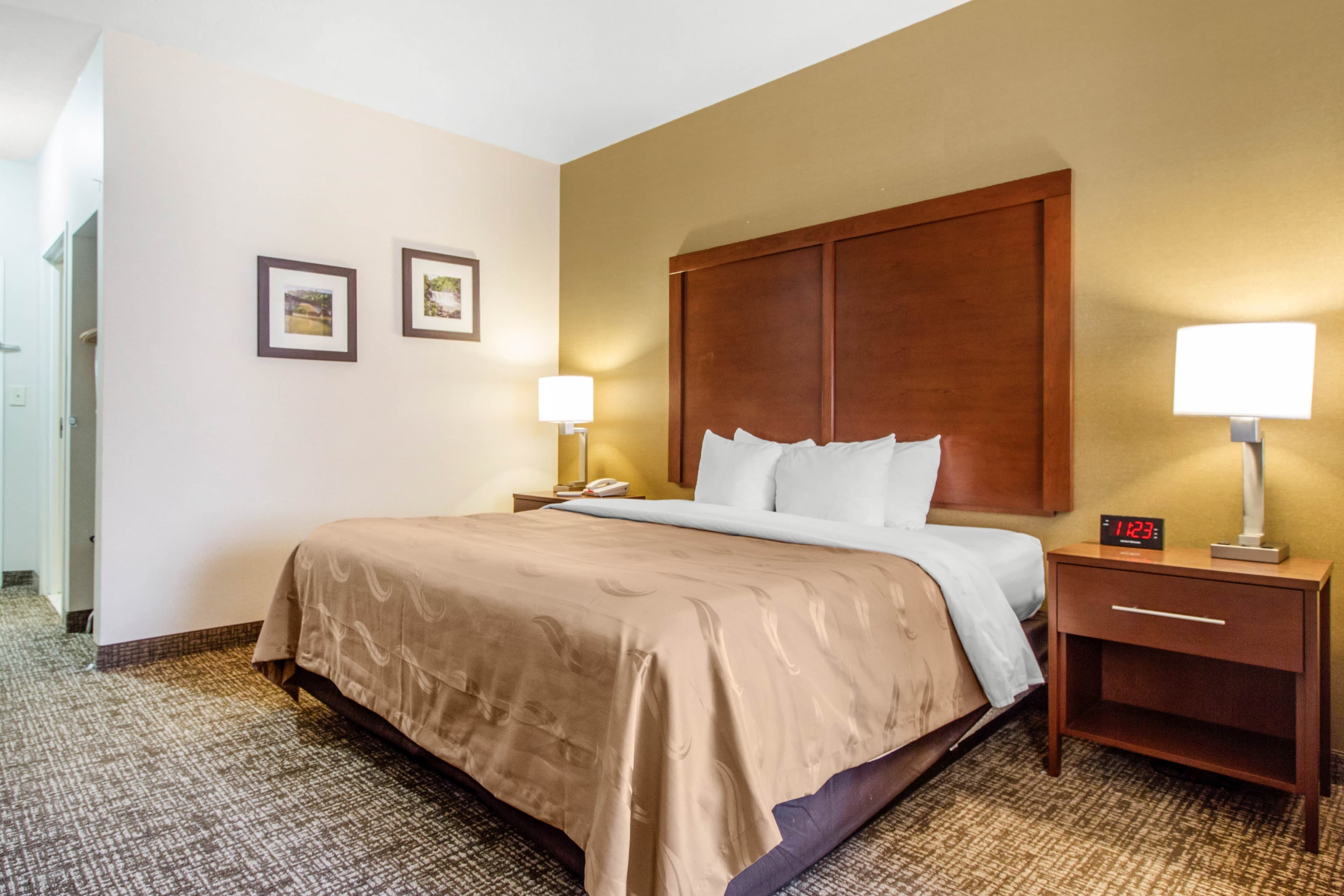 Quality Suites Corbin North — 12