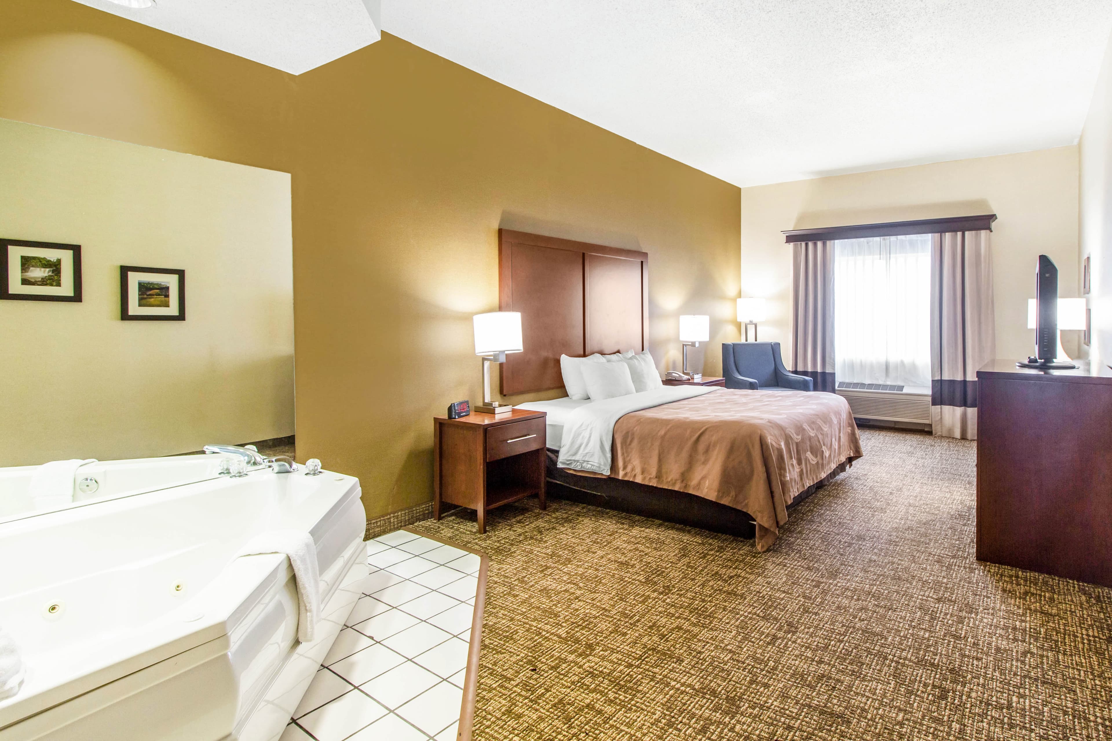 Quality Suites Corbin North — 14