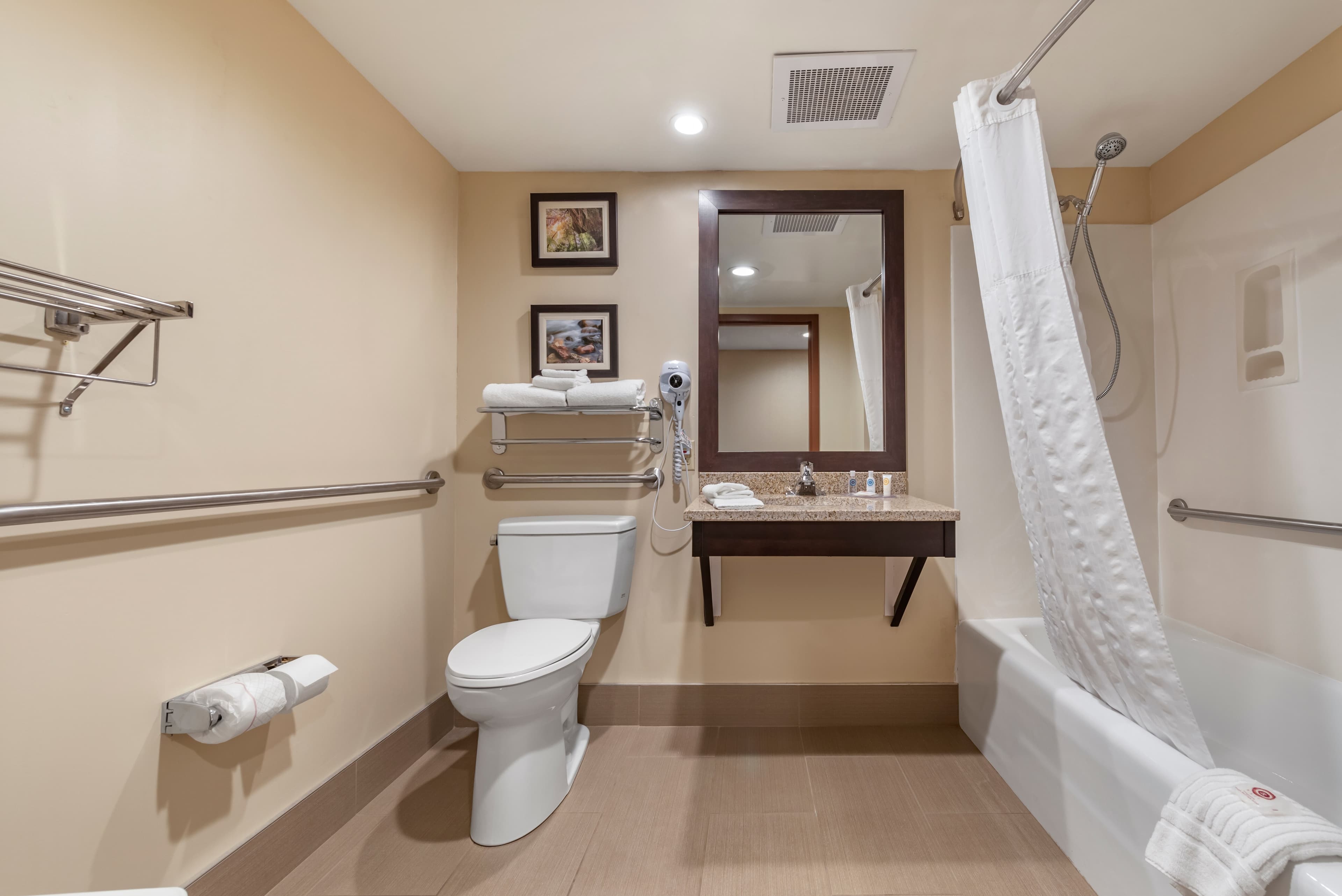 Comfort Inn & Suites Morehead — 9