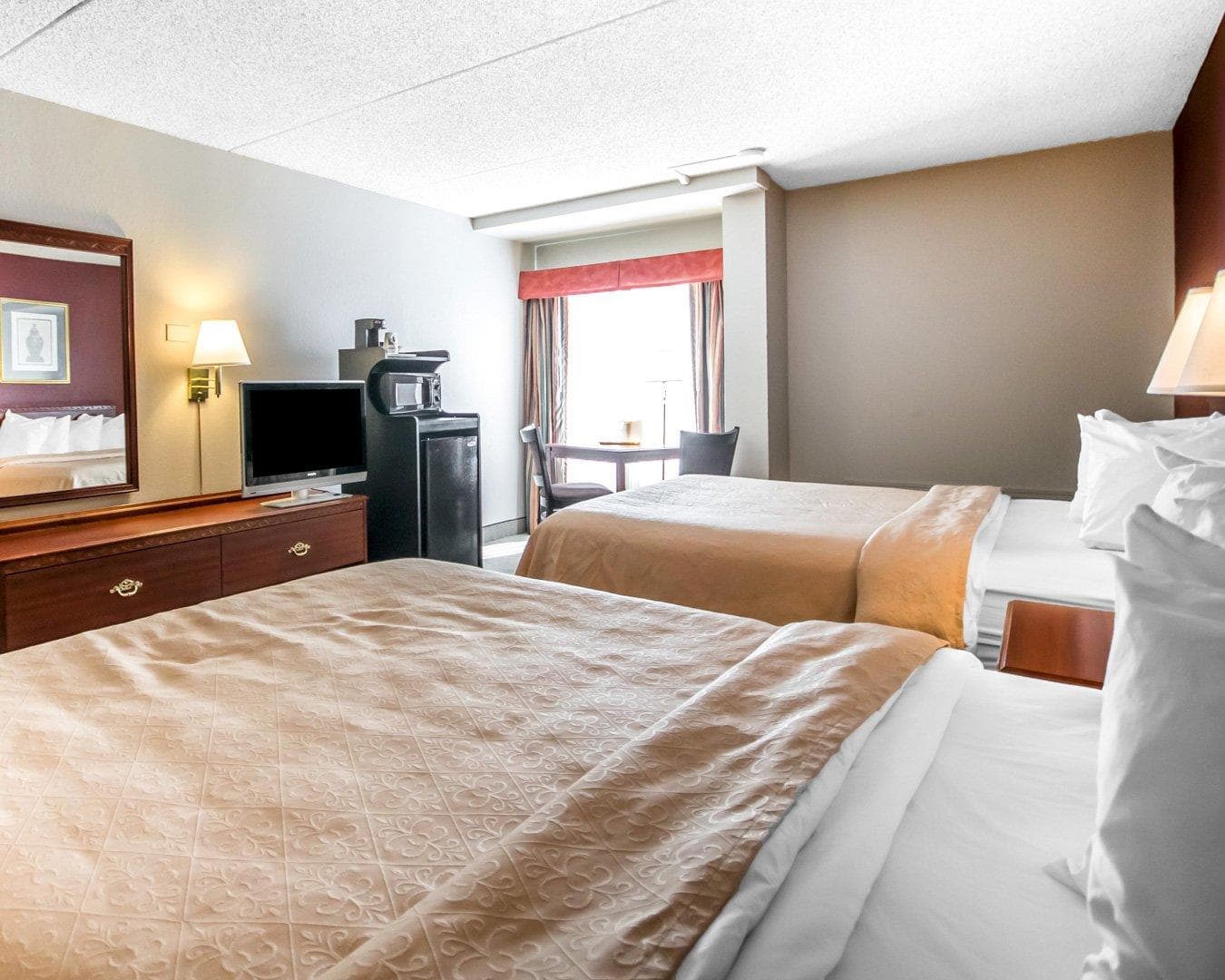 Quality Inn & Suites Elizabethtown — 9