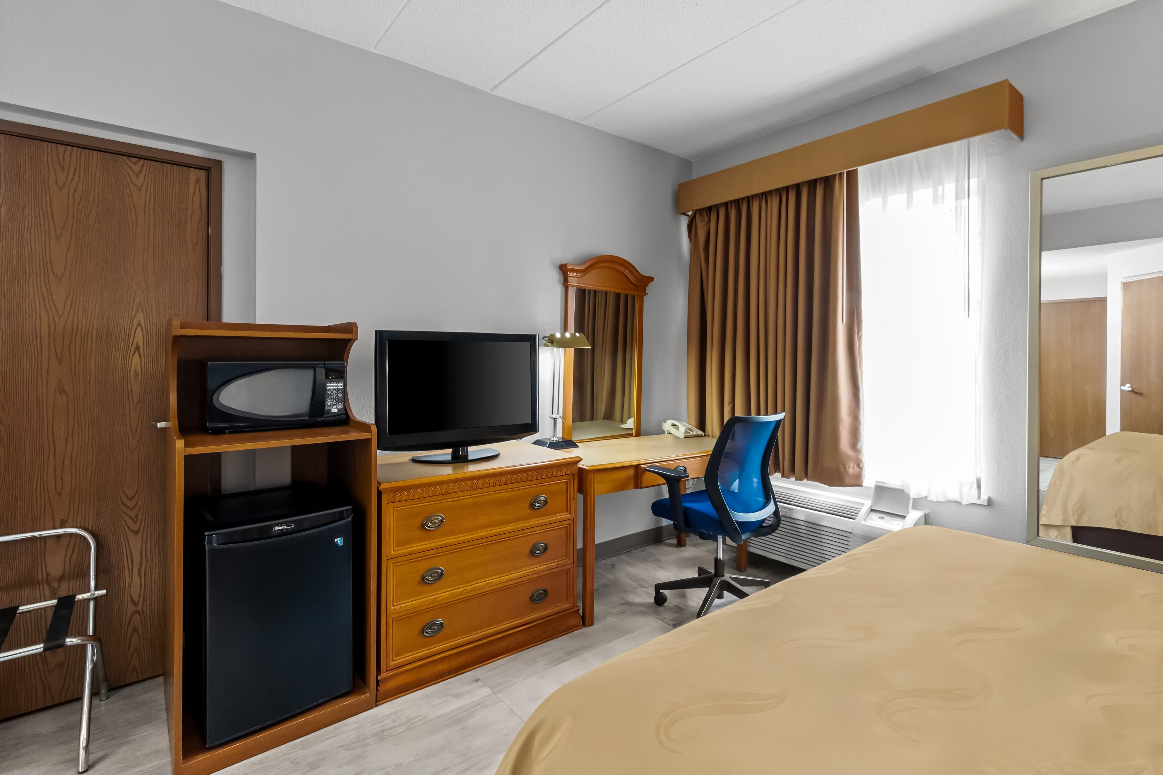 Quality Inn & Suites CVG Airport — 3