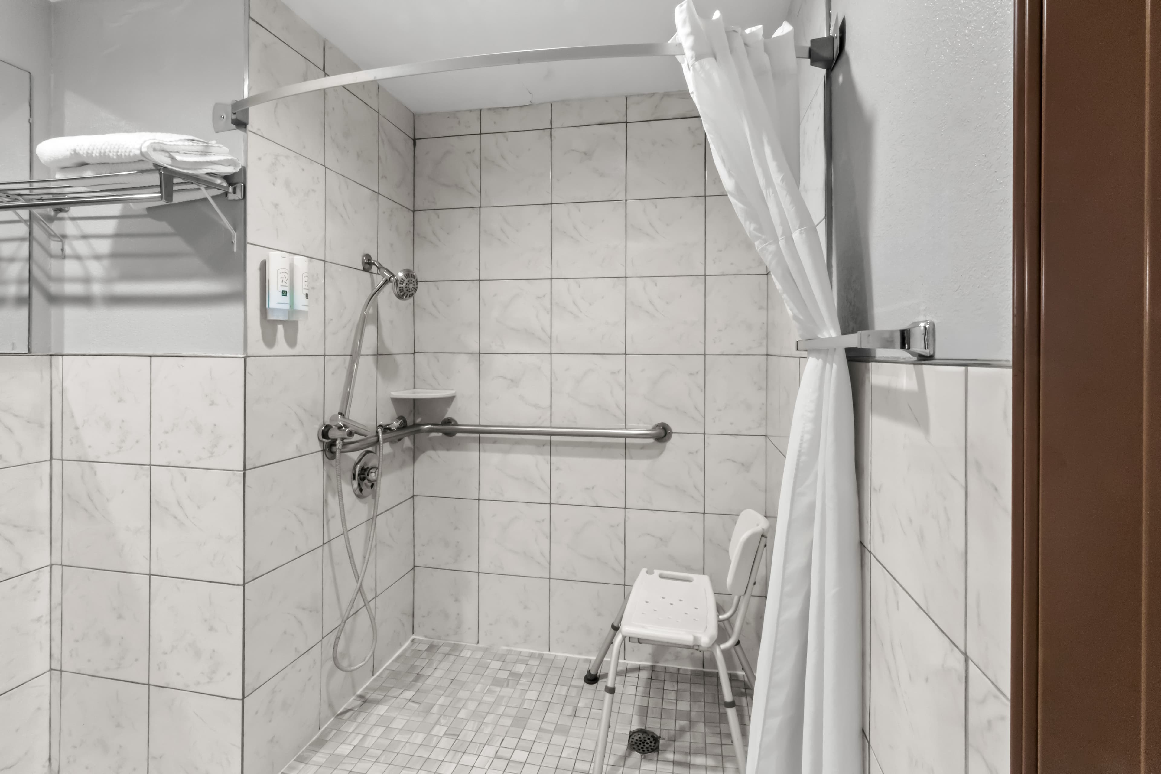 Quality Inn & Suites CVG Airport — 4