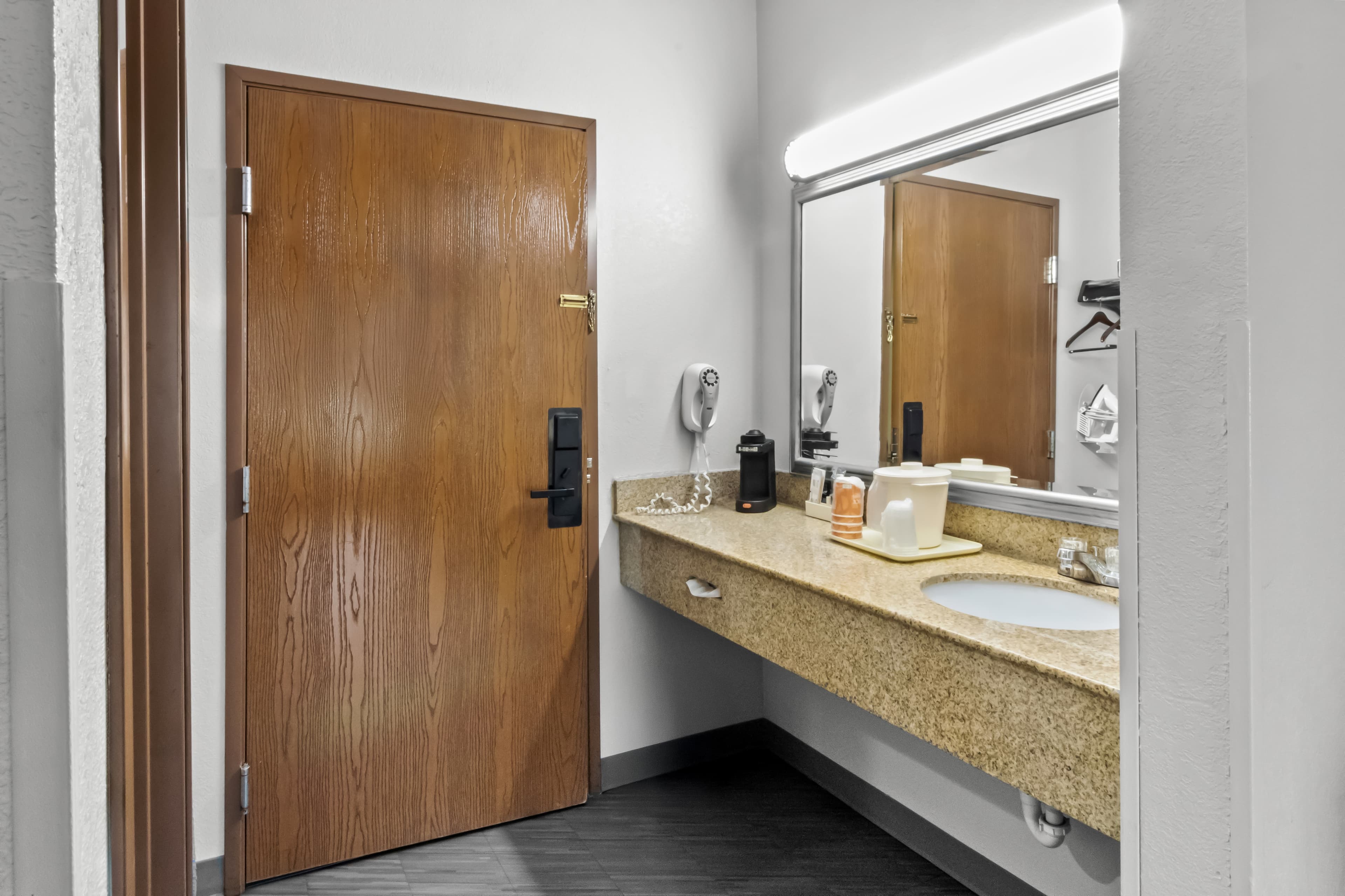 Quality Inn & Suites CVG Airport — 9