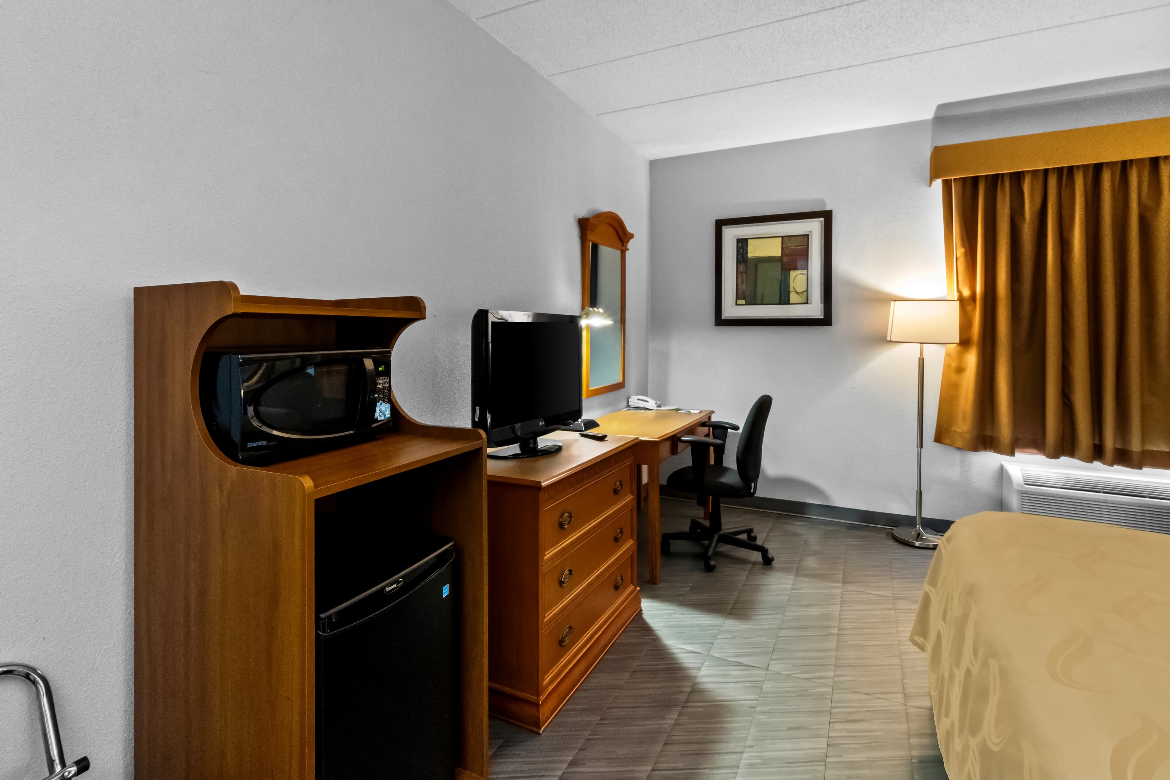 Quality Inn & Suites CVG Airport — 12