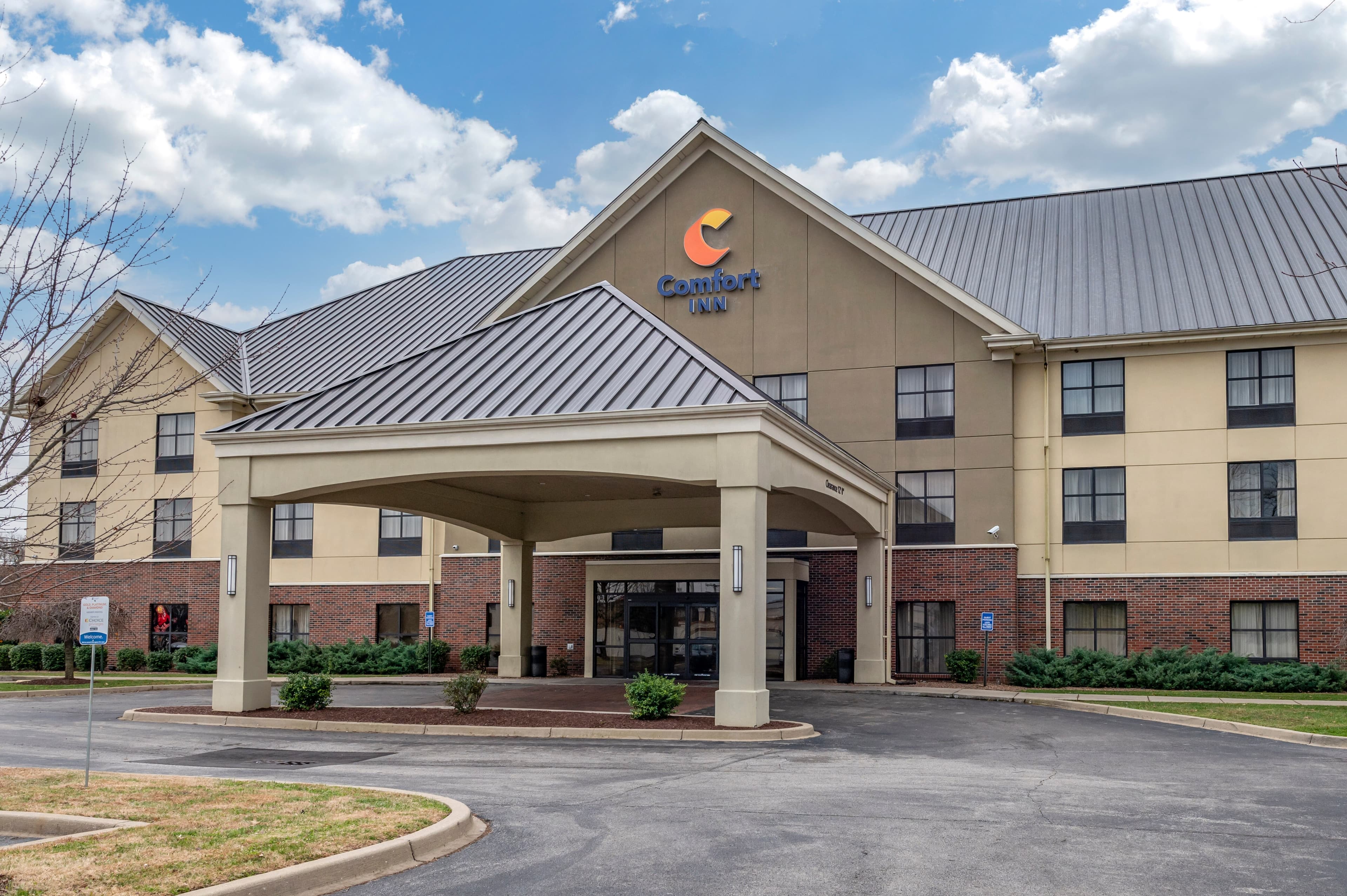 Comfort Inn Louisville Southwest - Image 1