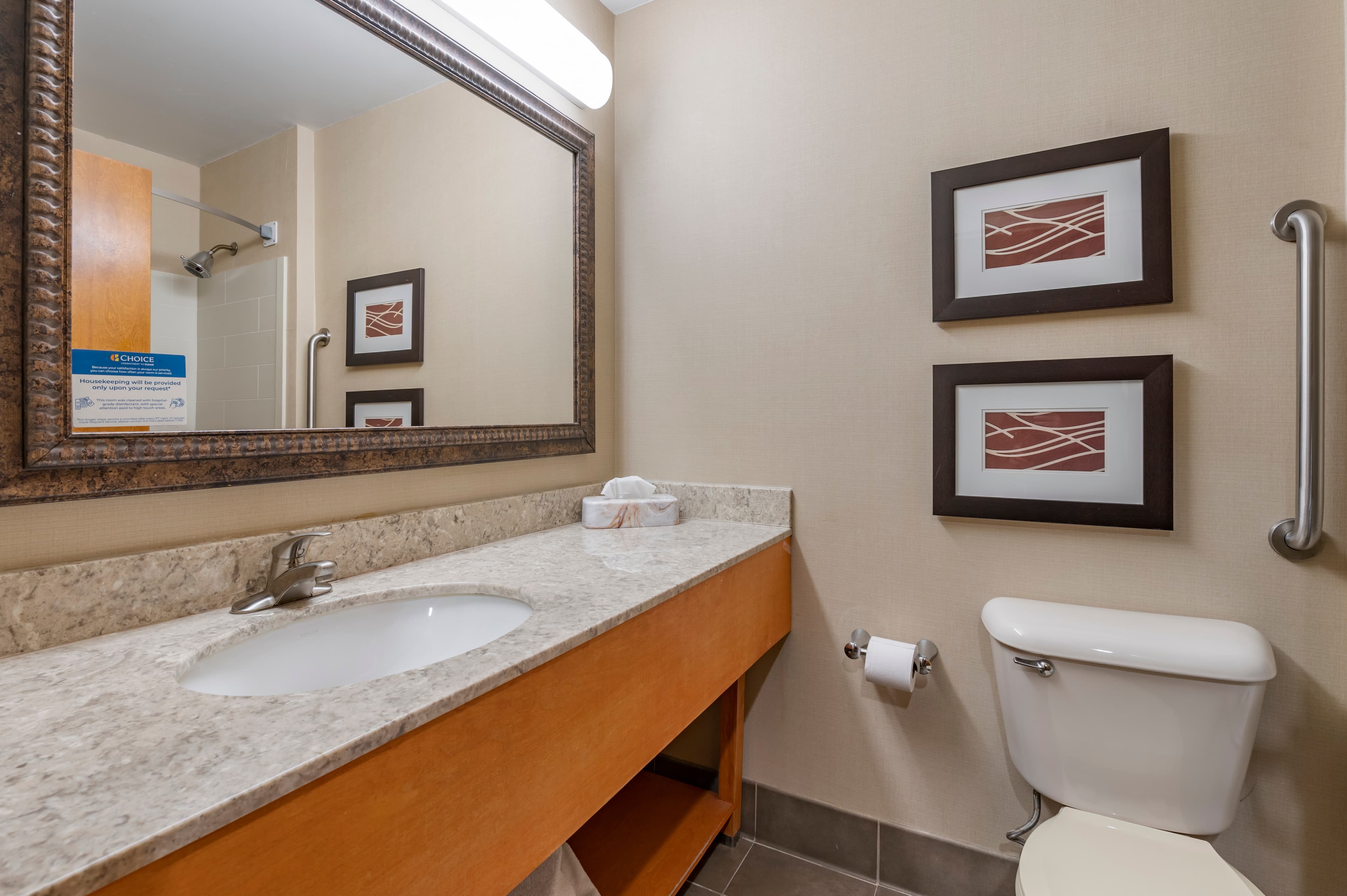 Comfort Inn Louisville Southwest — 18