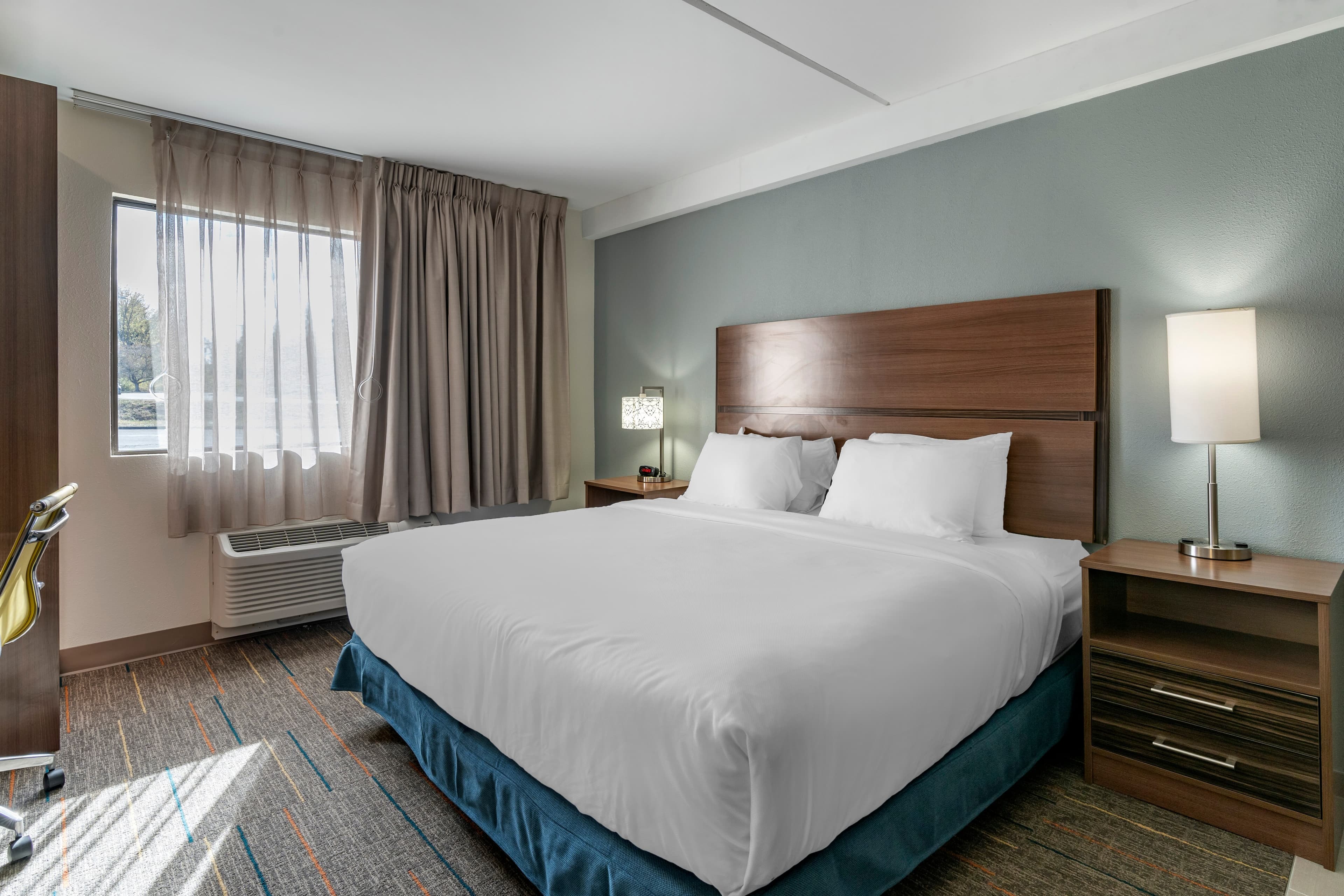 MainStay Suites Lexington I-75 — 7