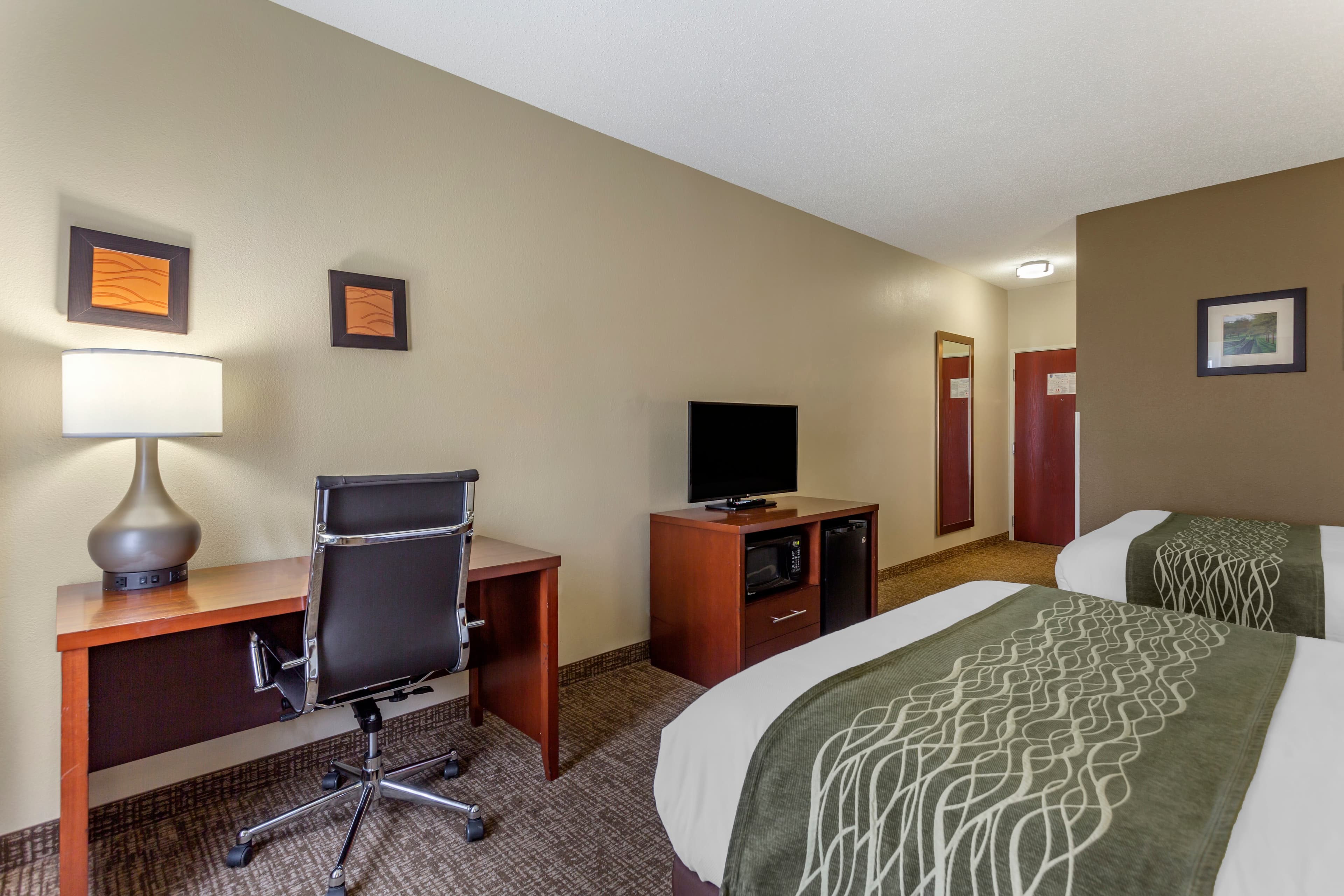 Comfort Inn & Suites Cave City — 13