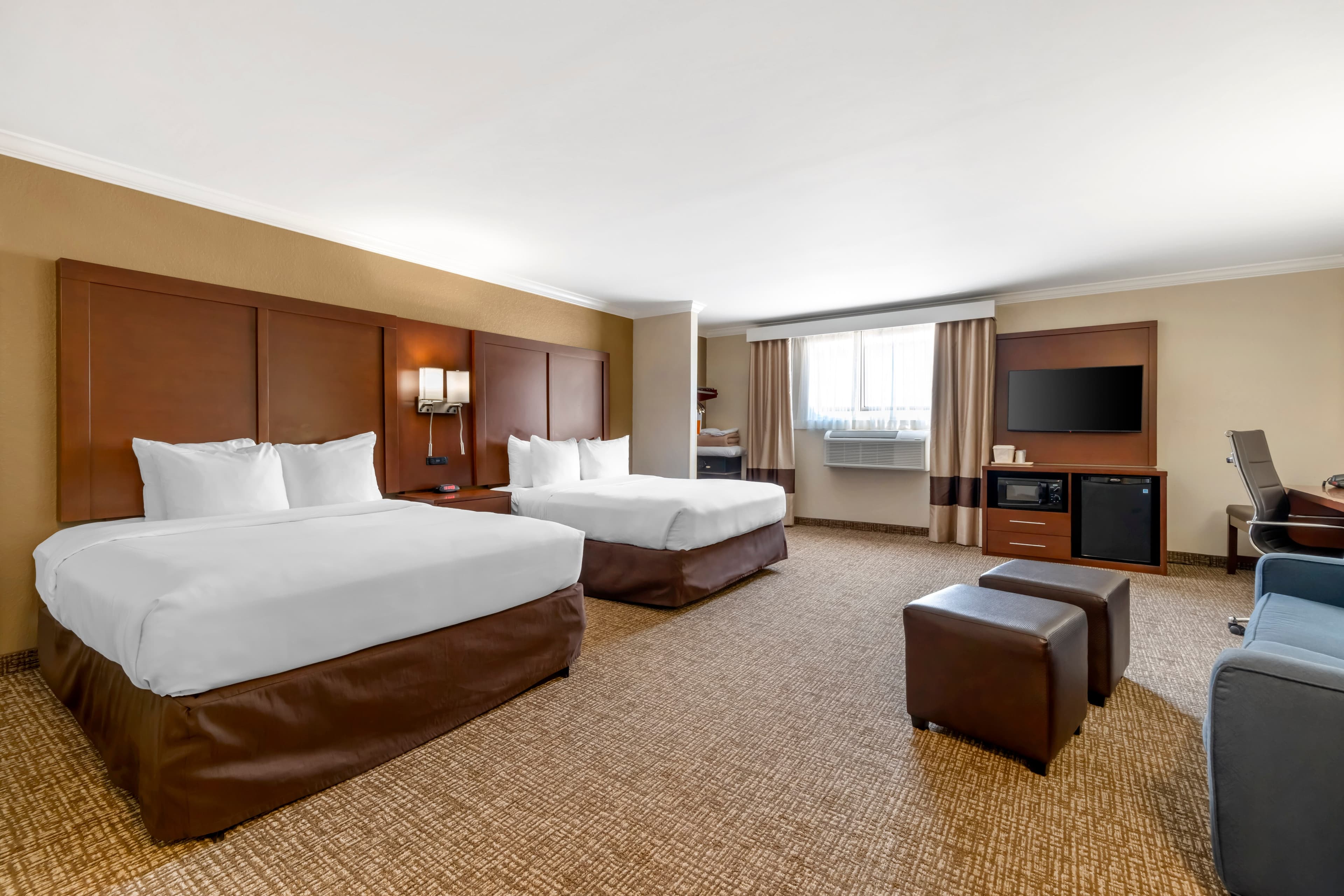 Comfort Suites Elizabethtown — 6