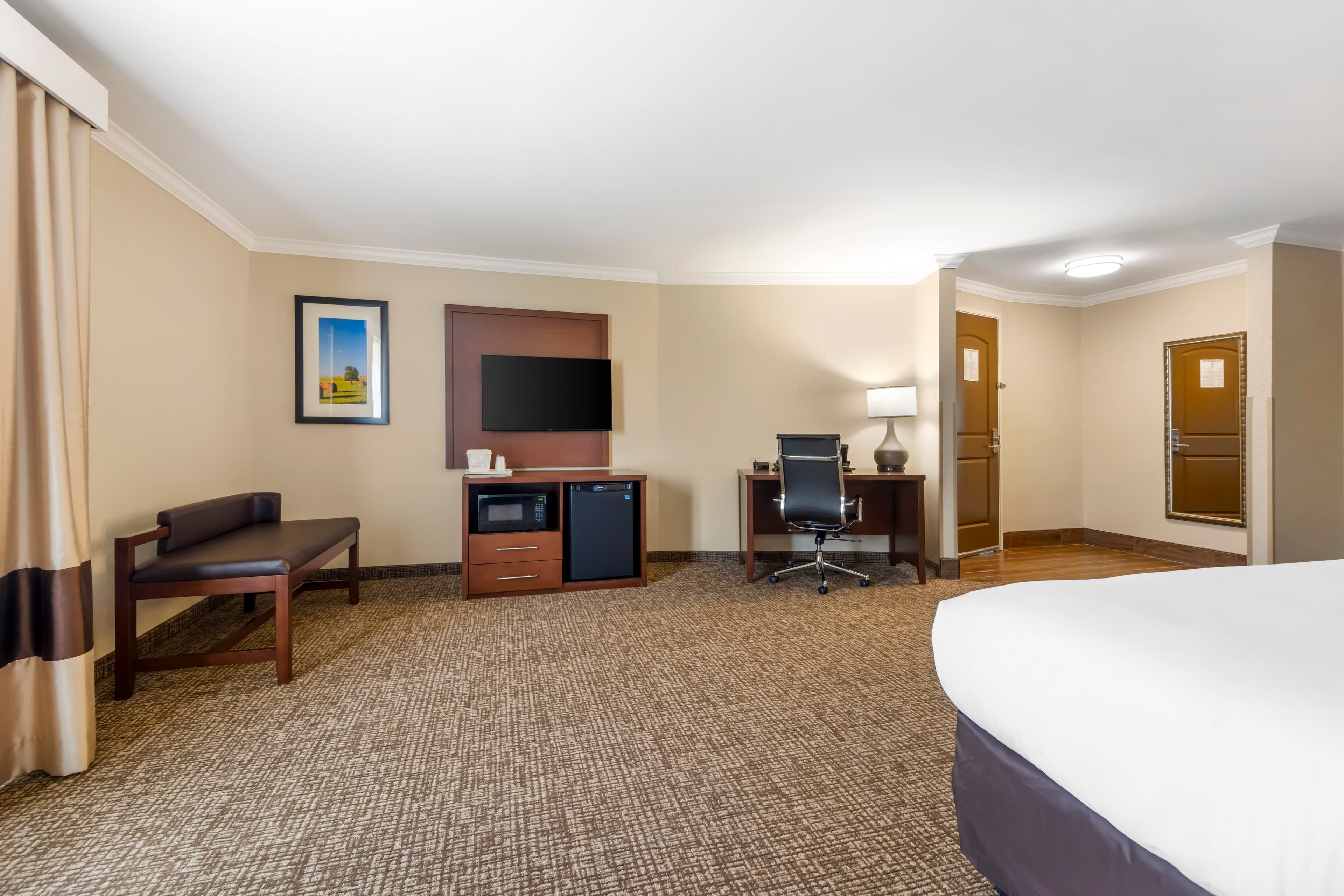 Comfort Suites Elizabethtown — 12