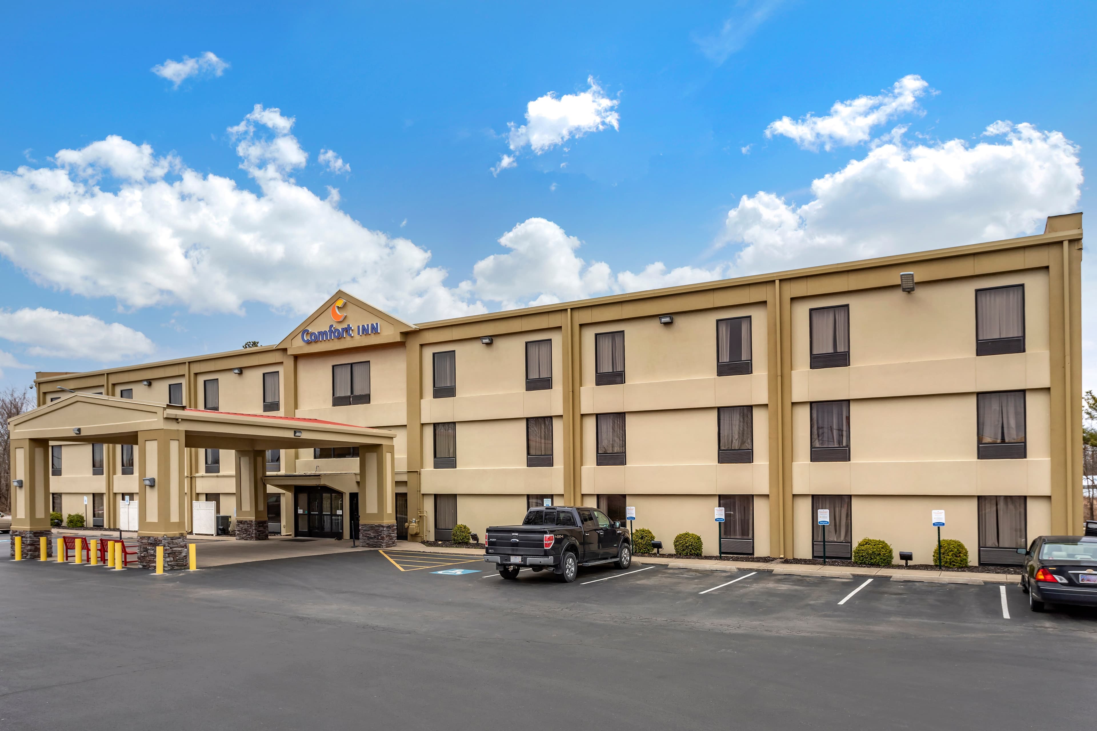 Comfort Inn Paducah I-24 - Image 1