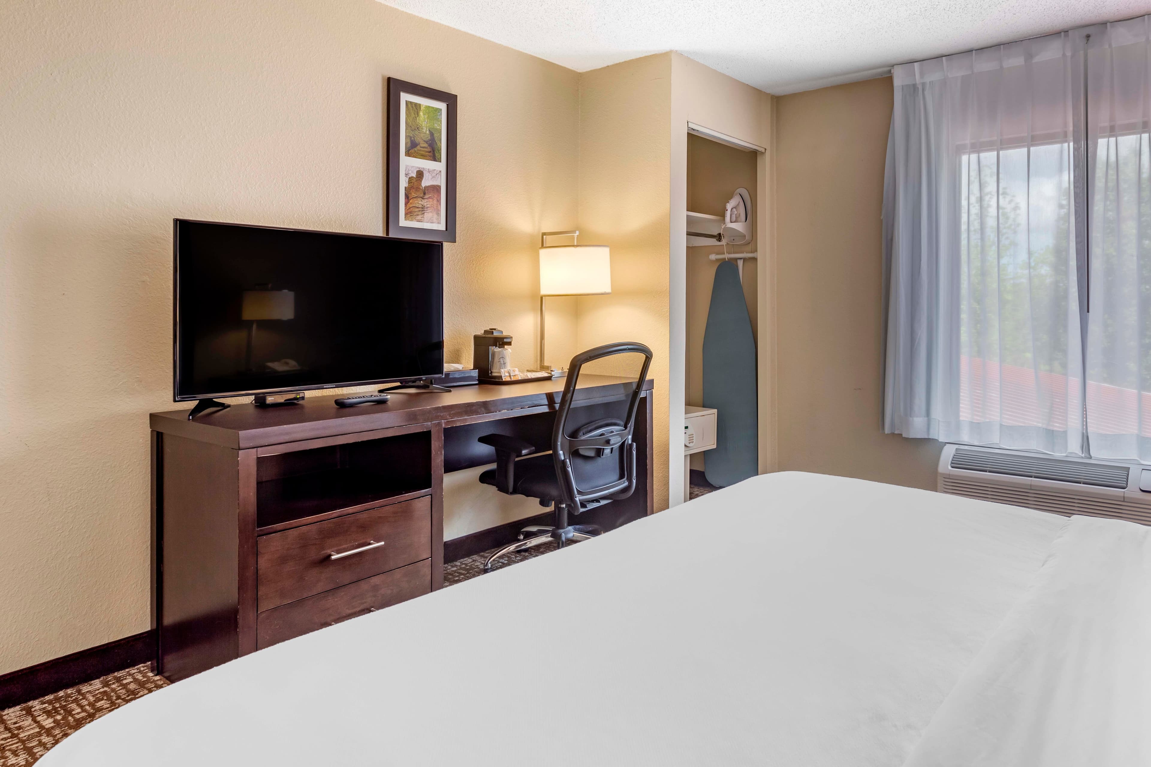 Comfort Inn Paducah I-24 — 14