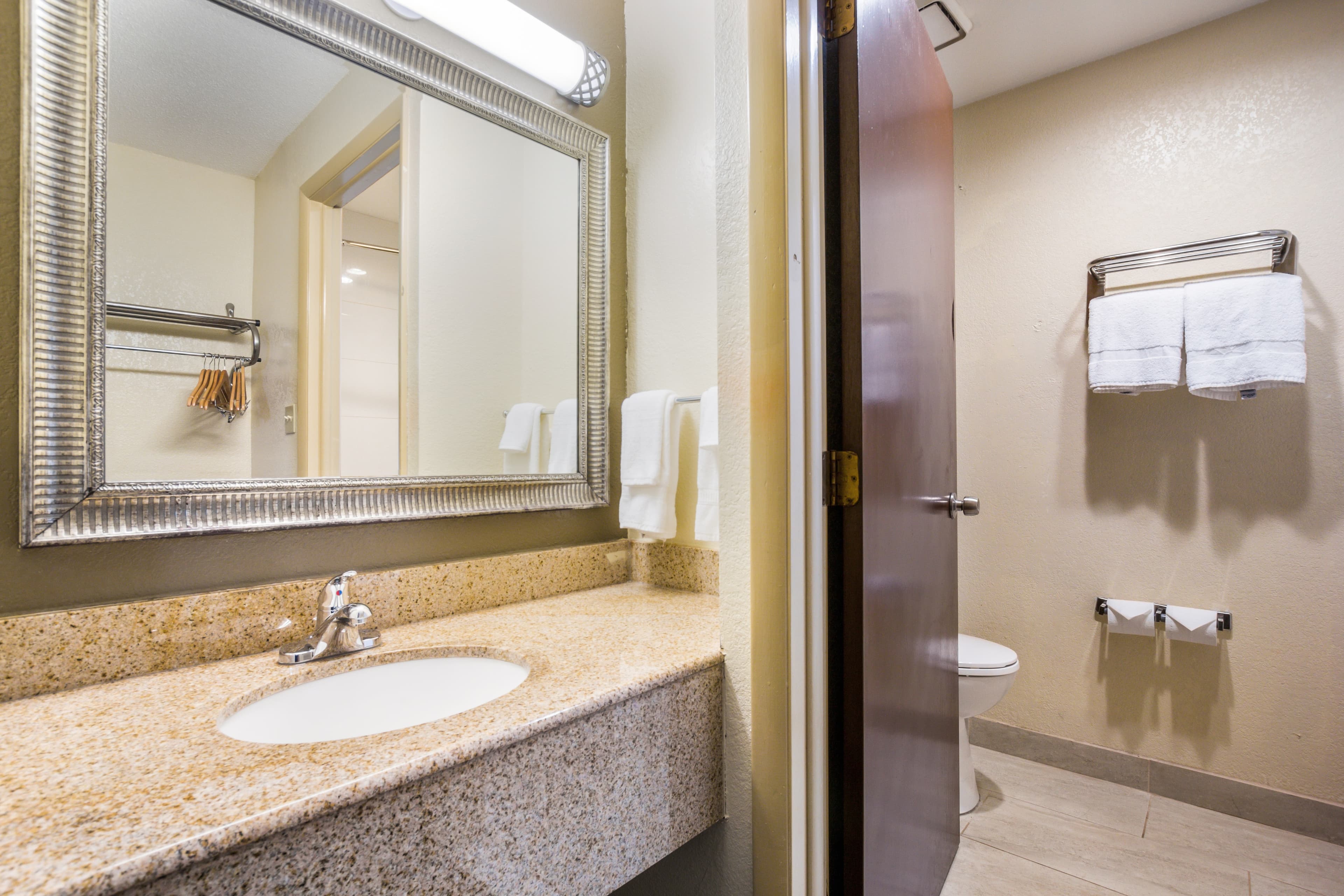 Quality Inn & Suites Florence - Cincinnati South — 6