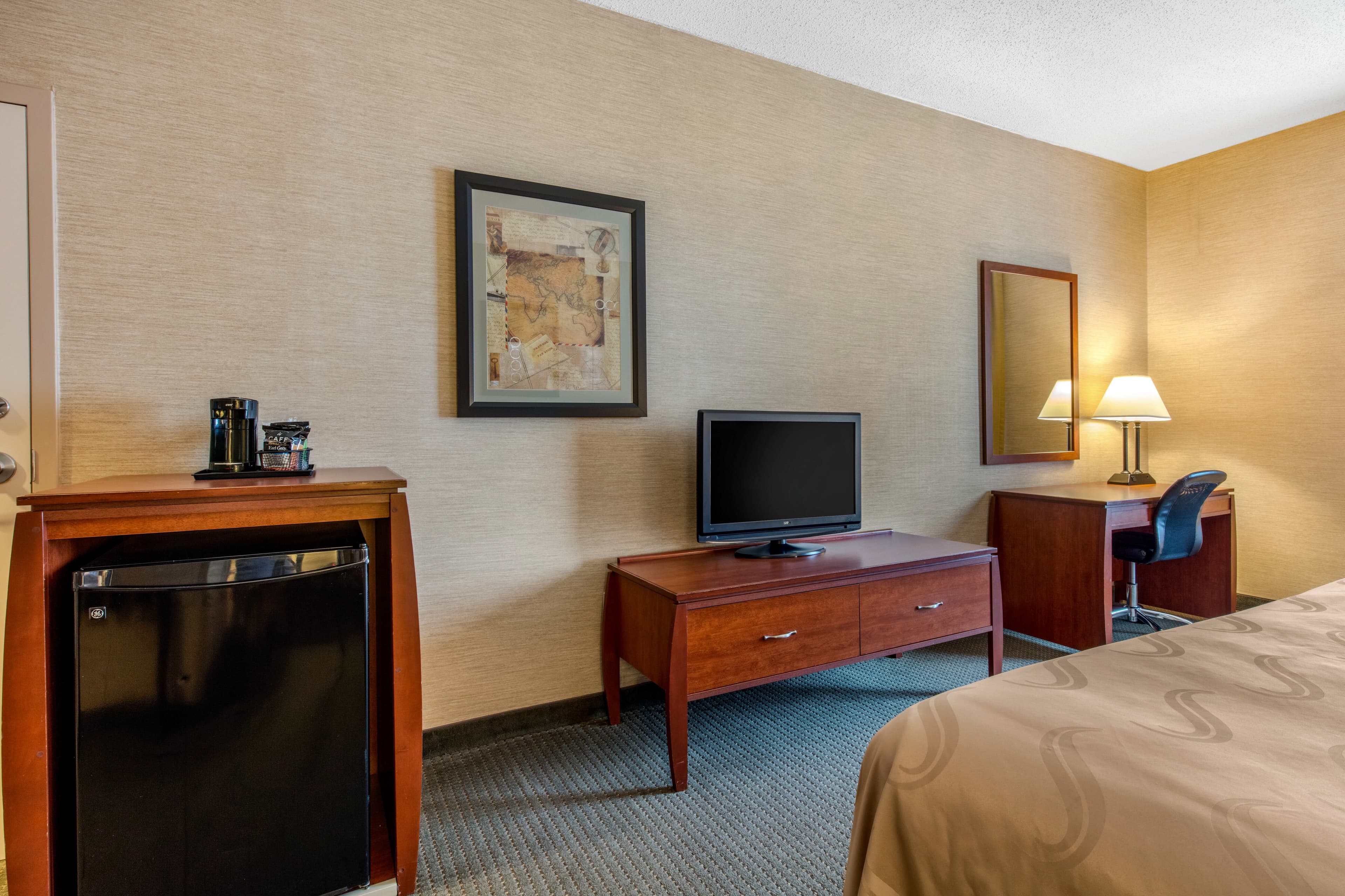 Quality Inn & Suites Benton - Draffenville - Image 3