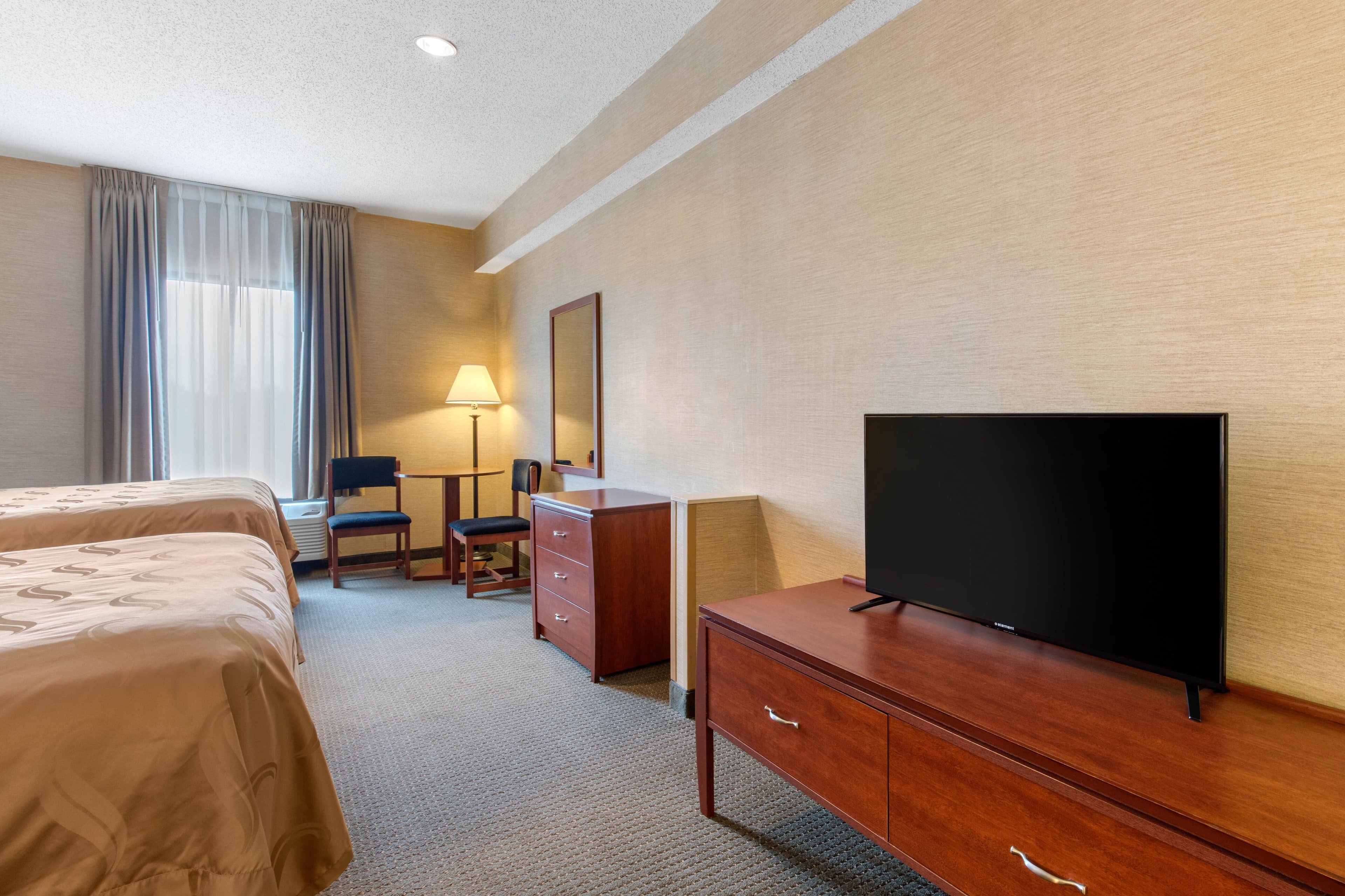 Quality Inn & Suites Benton - Draffenville — 33