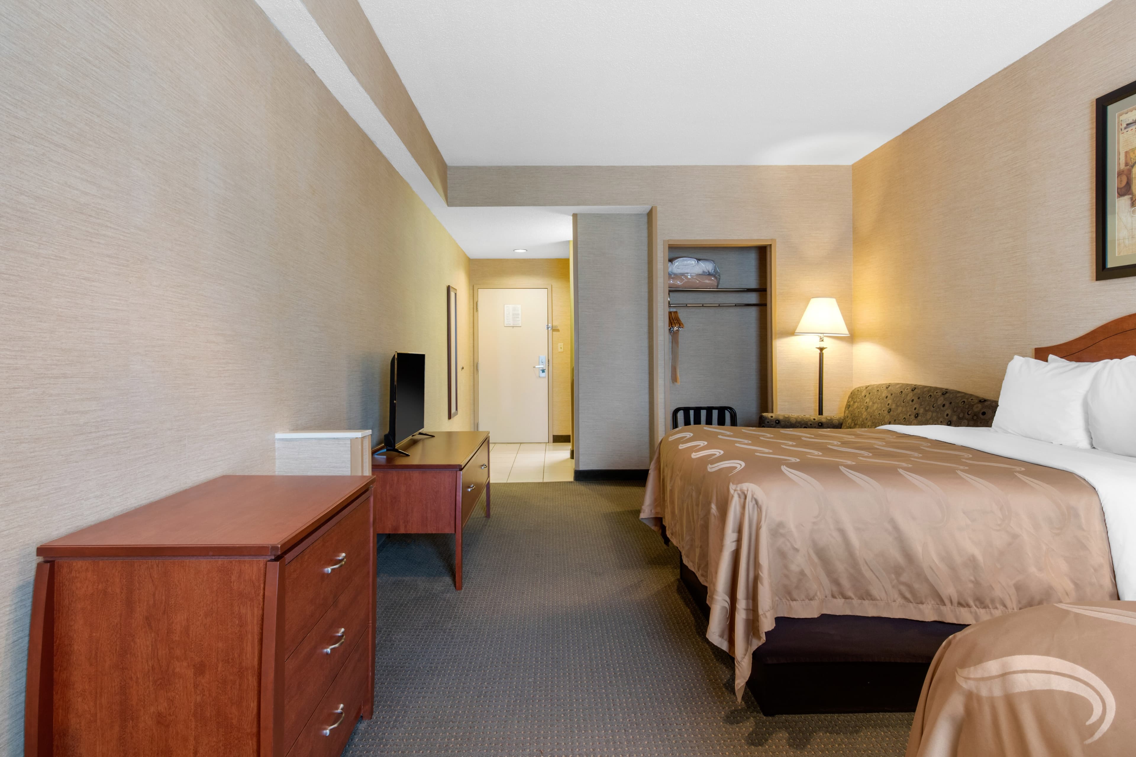 Quality Inn & Suites Benton - Draffenville — 35