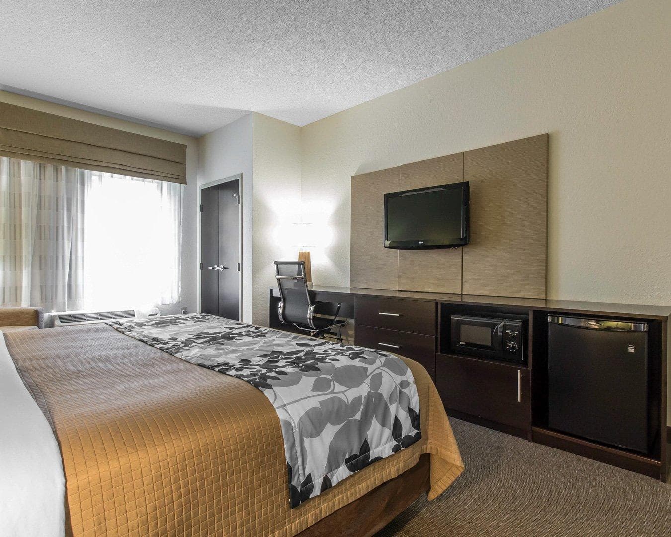 Sleep Inn & Suites Middlesboro - Image 4