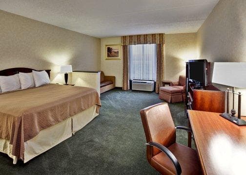 Quality Inn & Suites Somerset Downtown — 6