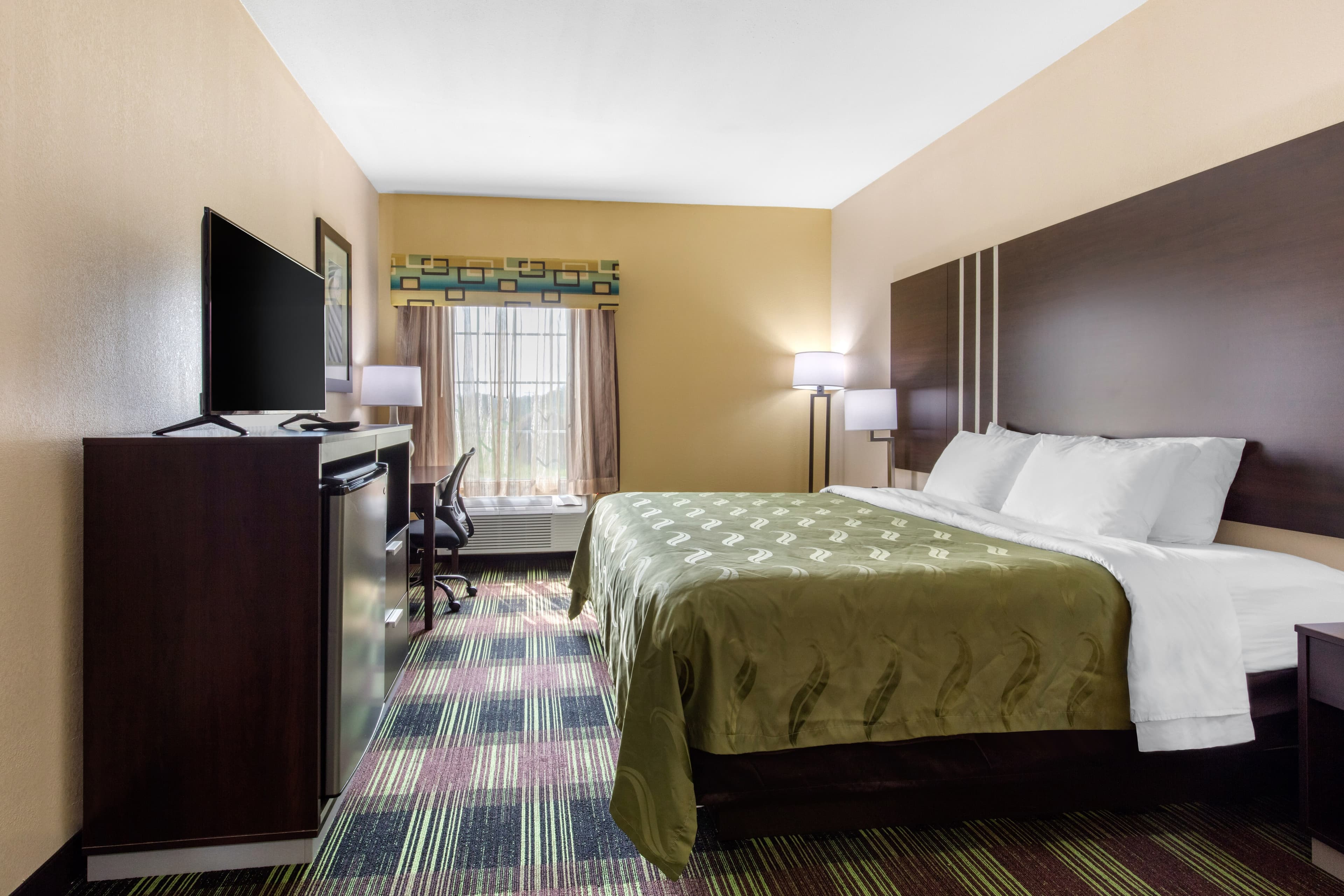 Quality Inn Cadiz - Image 4