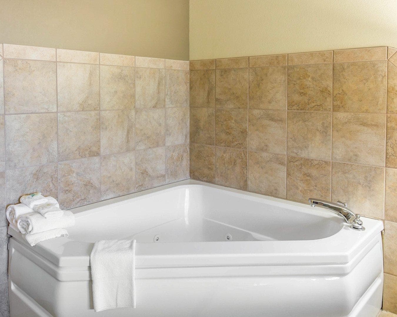 Comfort Inn & Suites Madisonville — 22