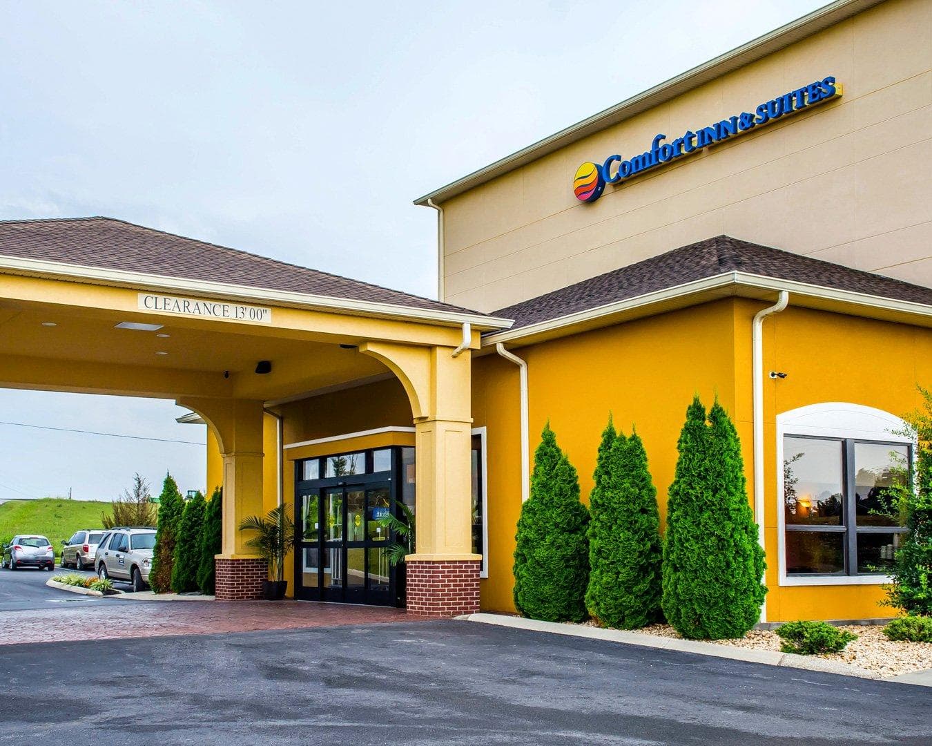 Comfort Inn & Suites Franklin East - Image 1