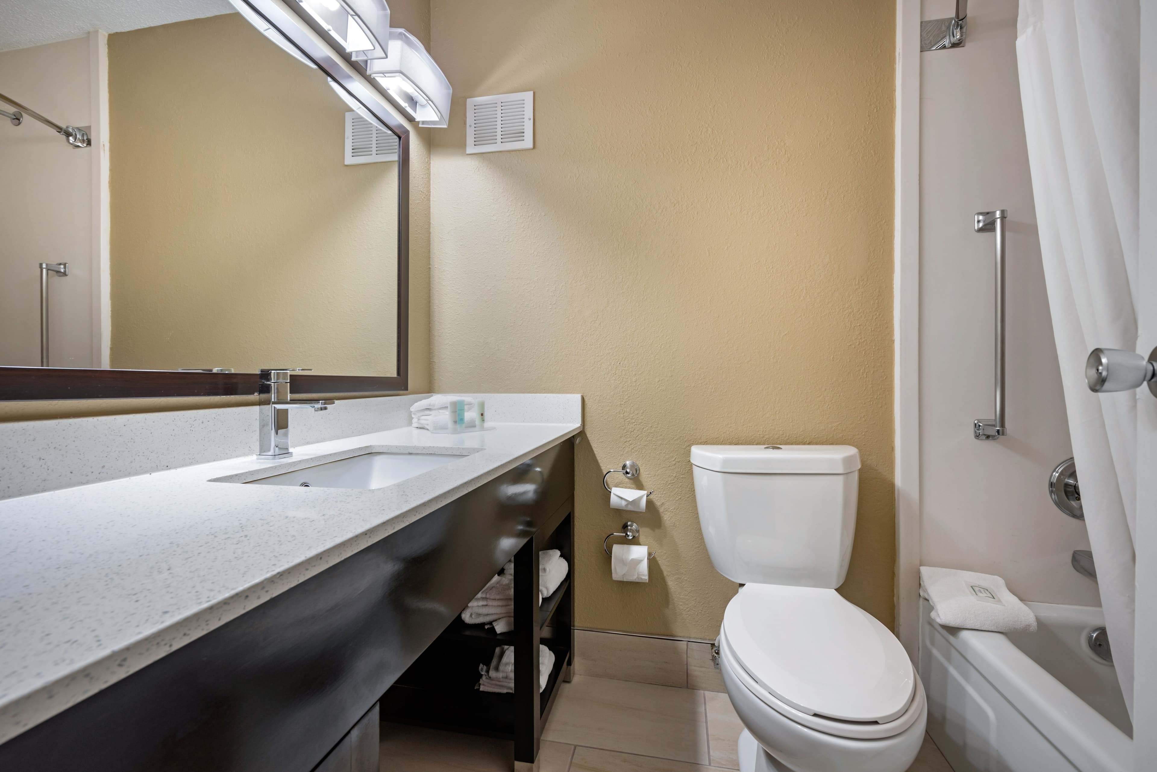 Clarion Hotel Conference Center Lexington North — 11