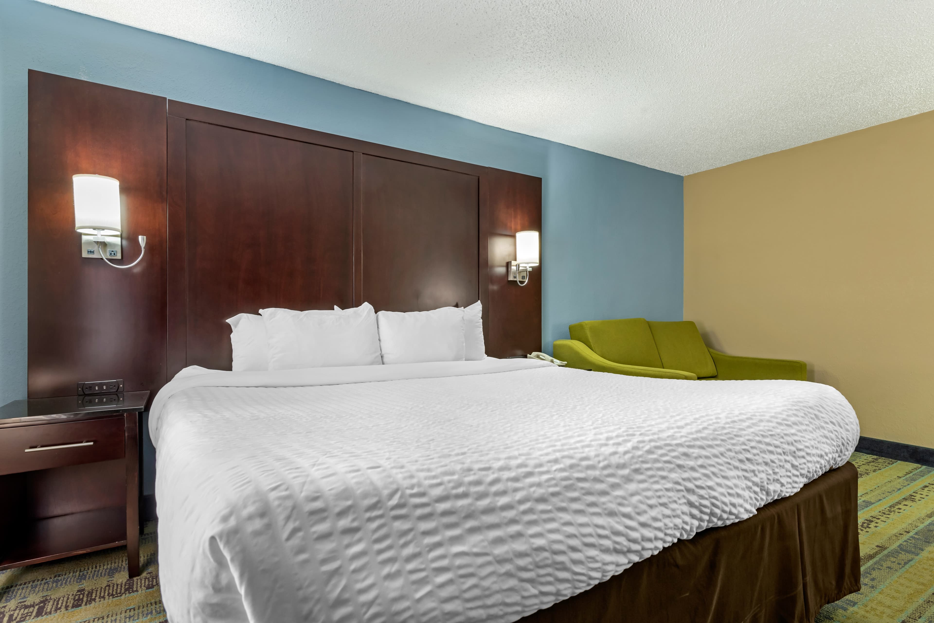 Clarion Hotel Conference Center Lexington North — 12