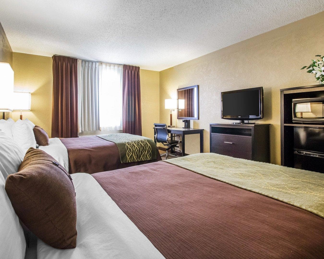 Quality Inn Harlan - Image 2