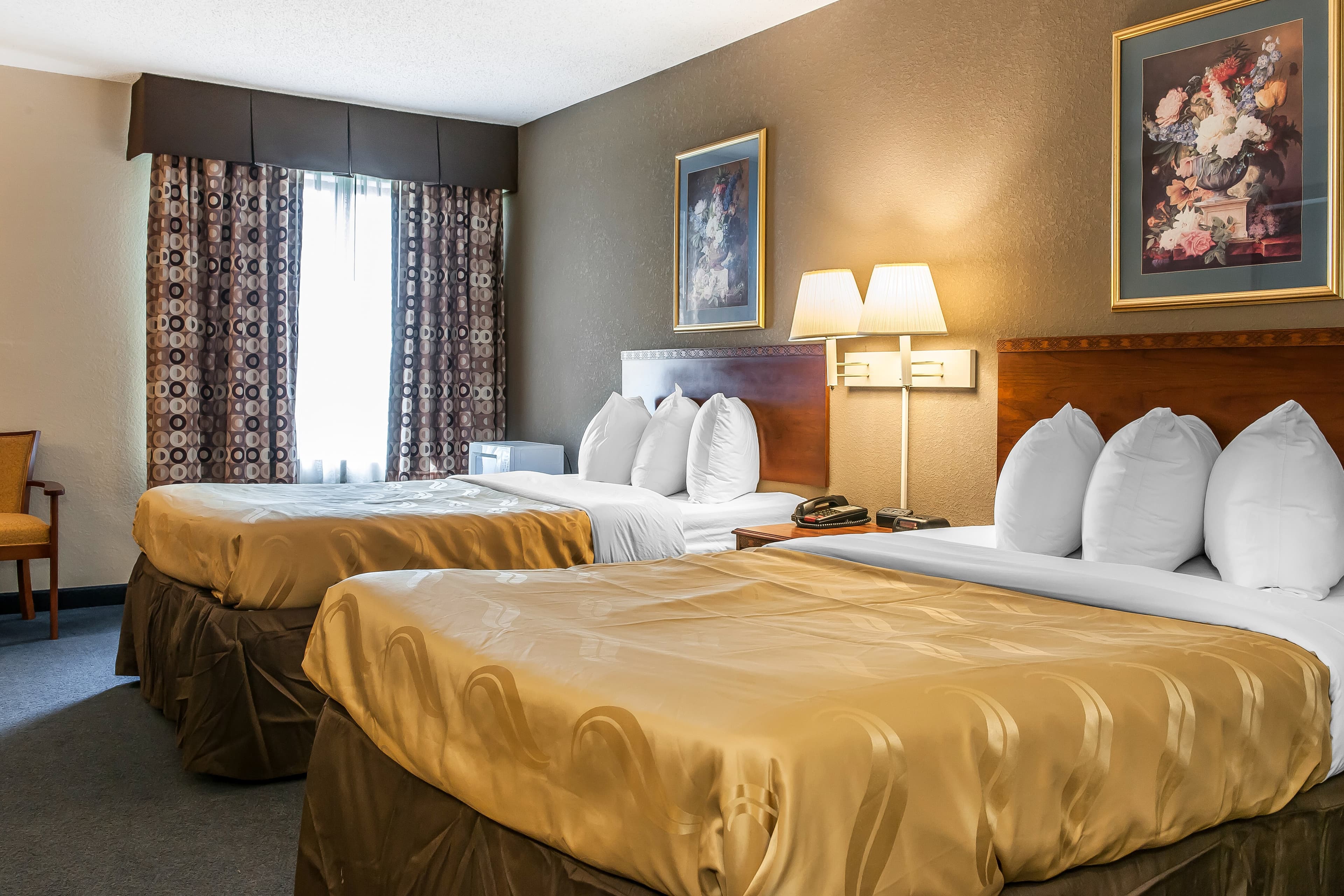 Quality Inn Lewisport - Image 4