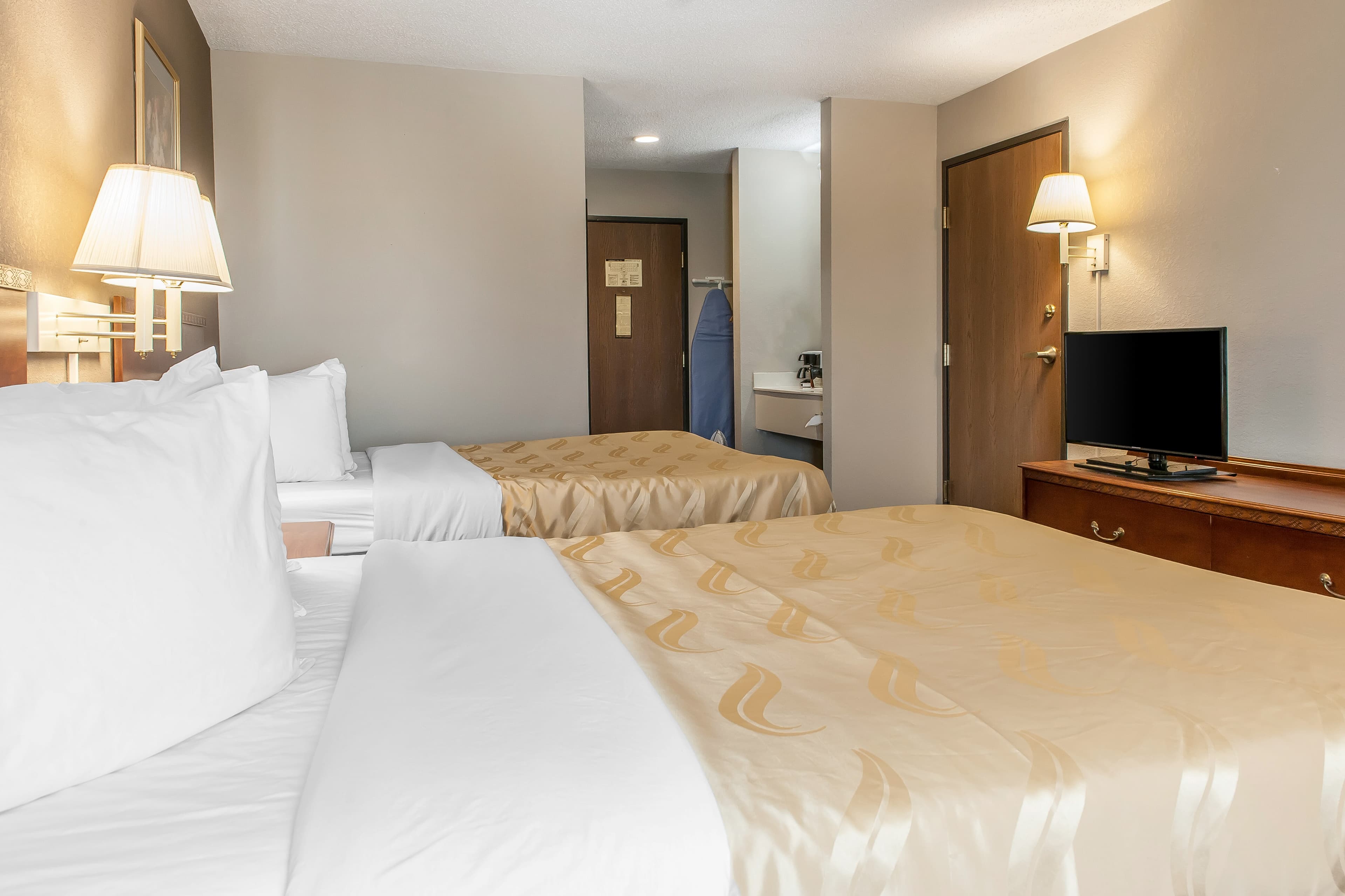 Quality Inn Lewisport - Image 5