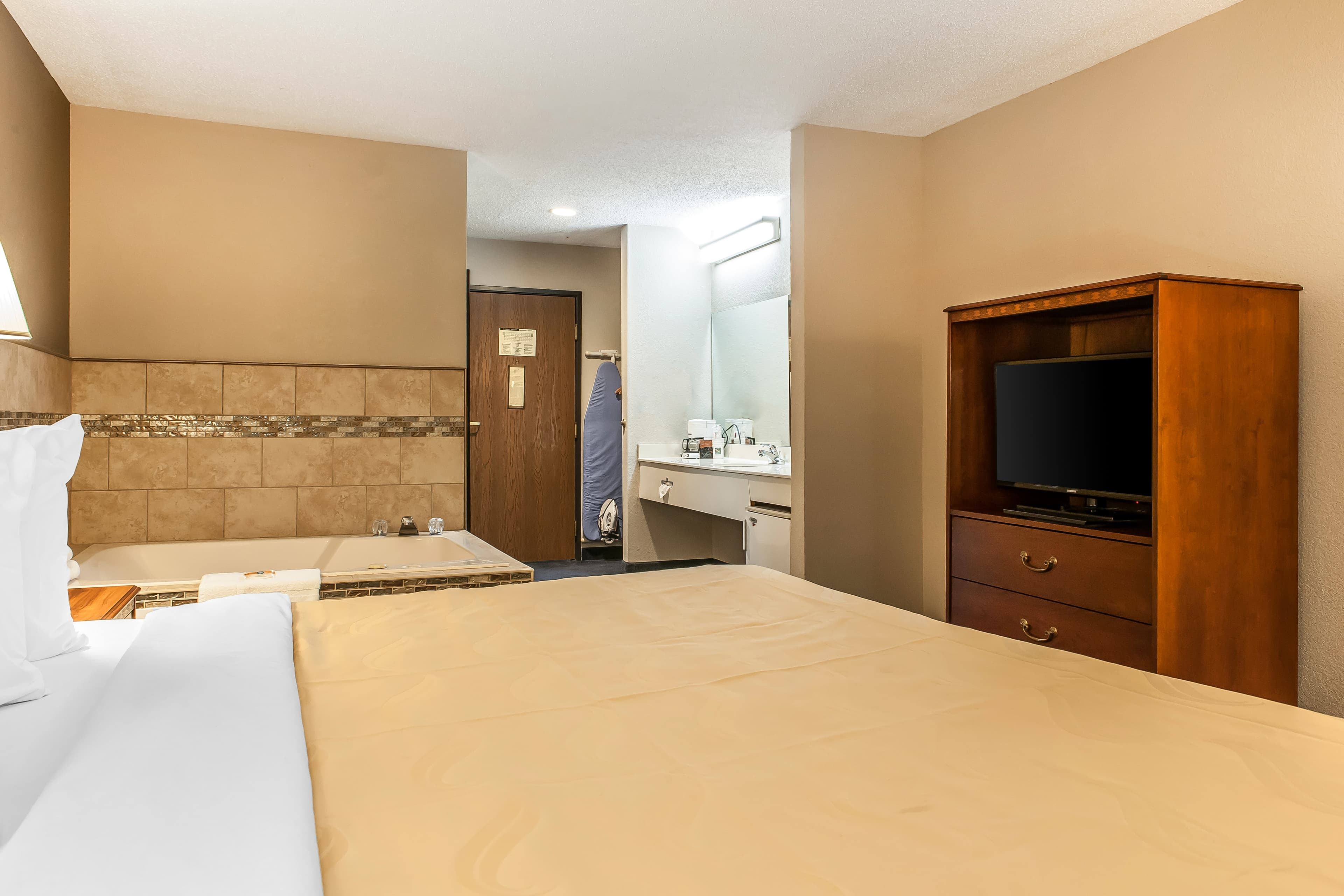 Quality Inn Lewisport — 11