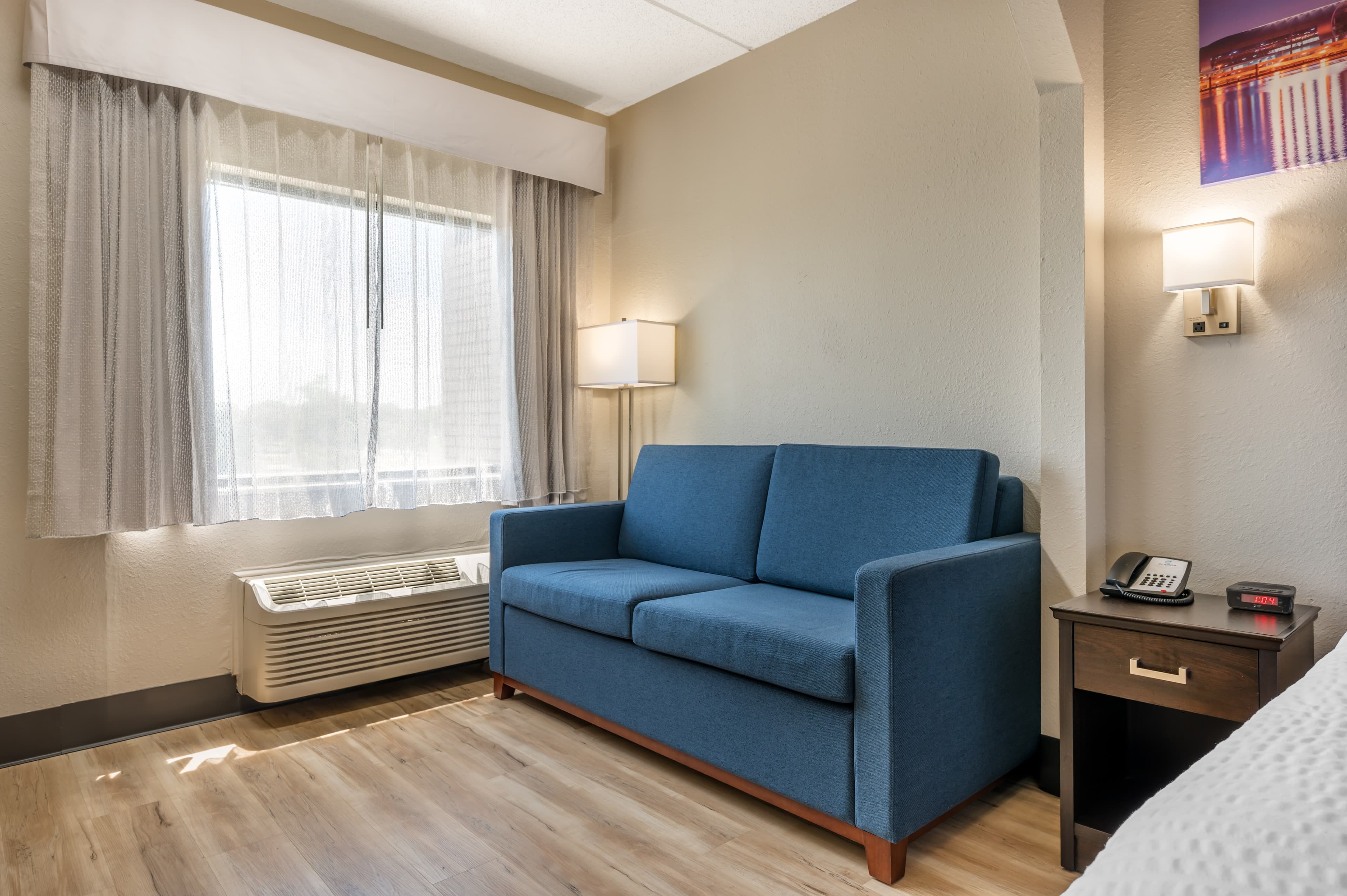 Clarion Pointe Louisville East — 12