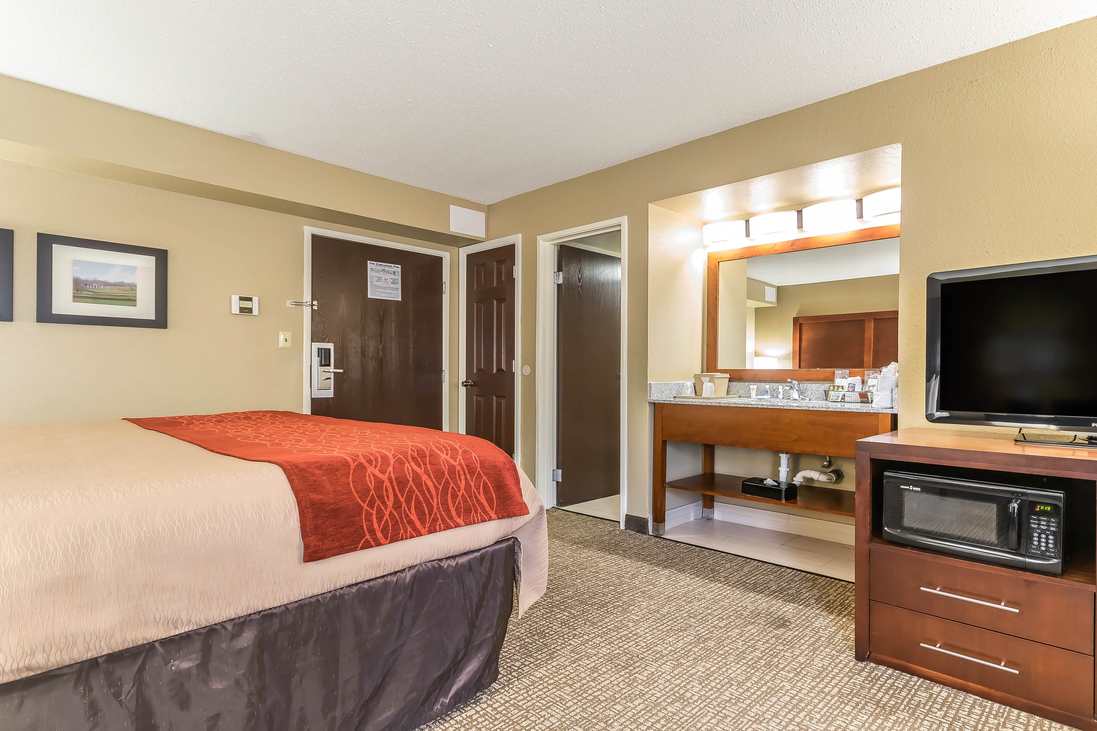 Comfort Inn & Suites Lexington - Hamburg I-75 — 13