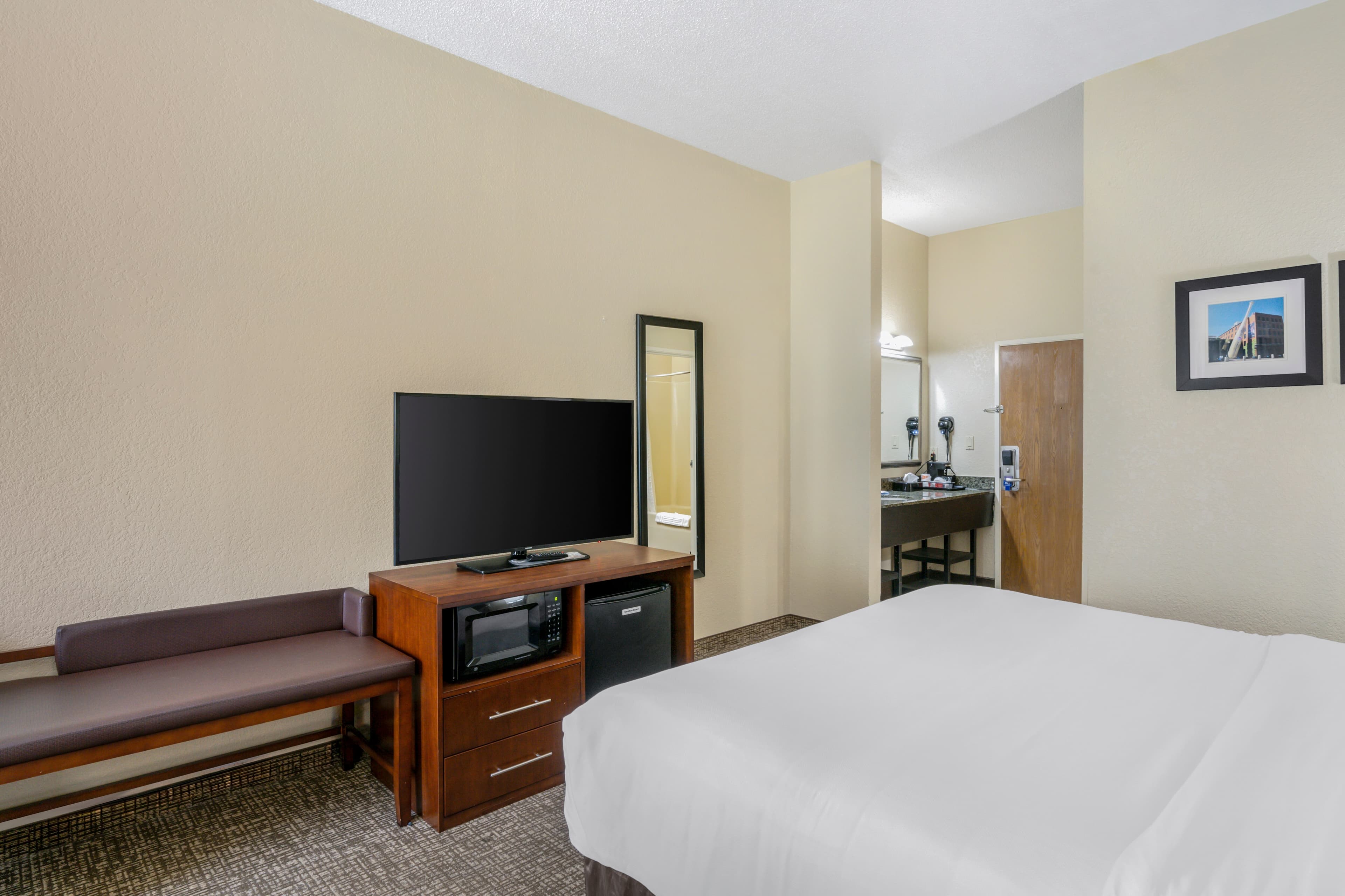Comfort Inn & Suites La Grange - Louisville Area - Image 4
