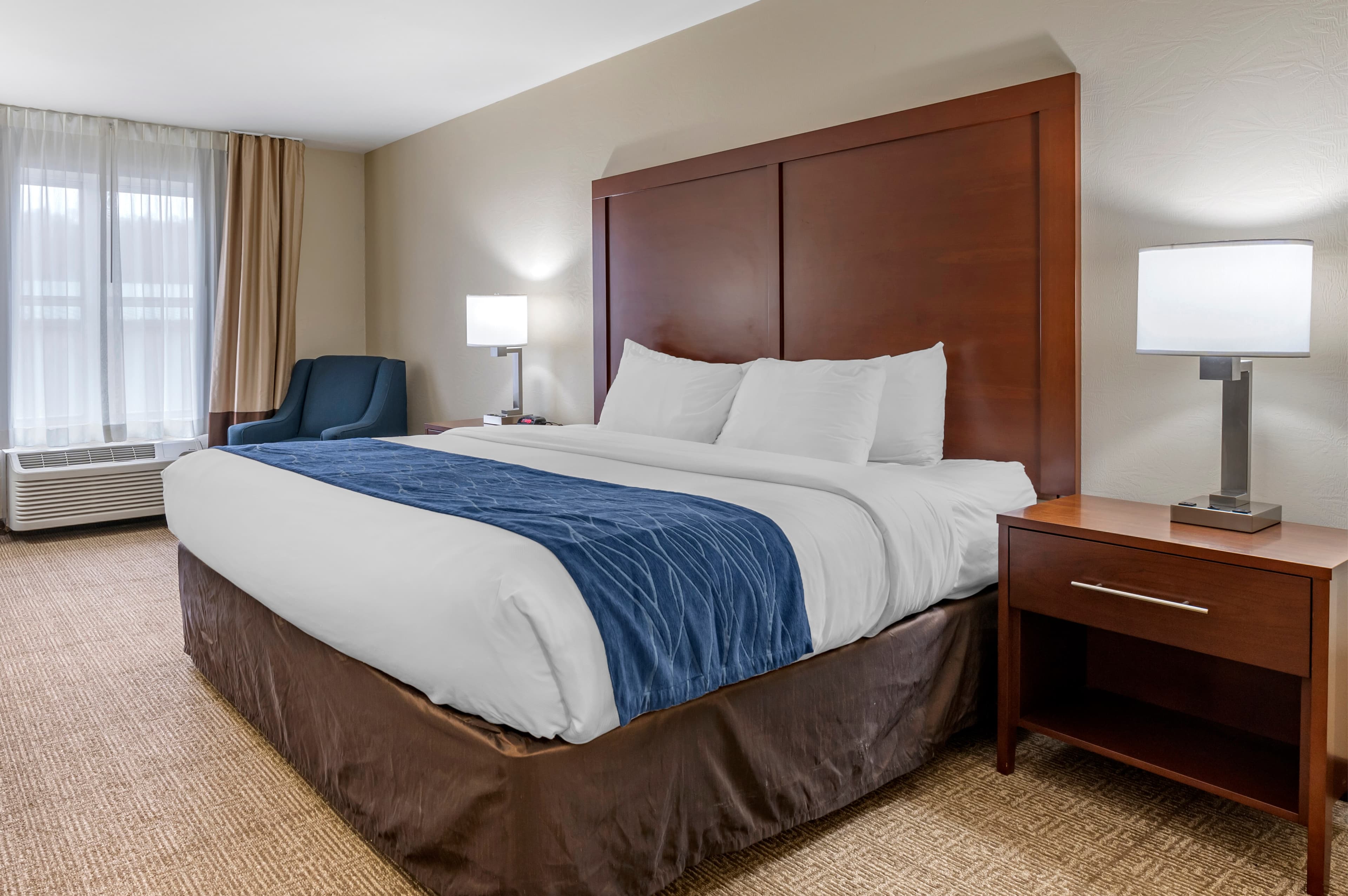 Comfort Inn & Suites Northern Kentucky - Image 4