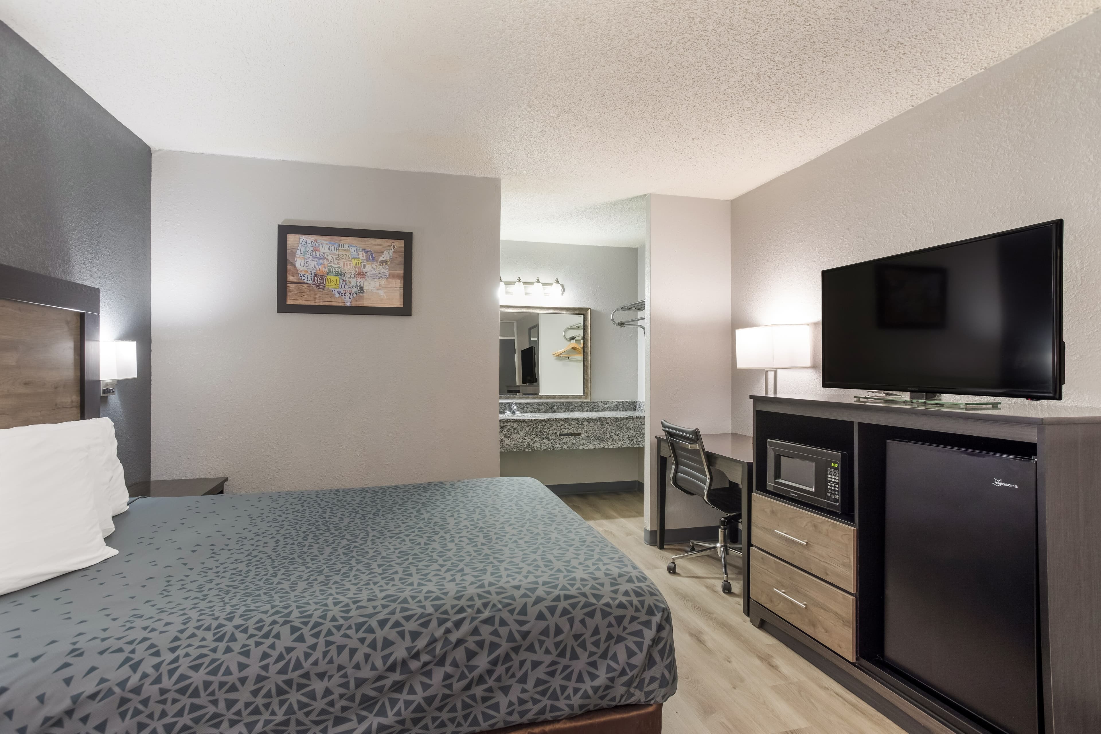 Econo Lodge Cave City — 22