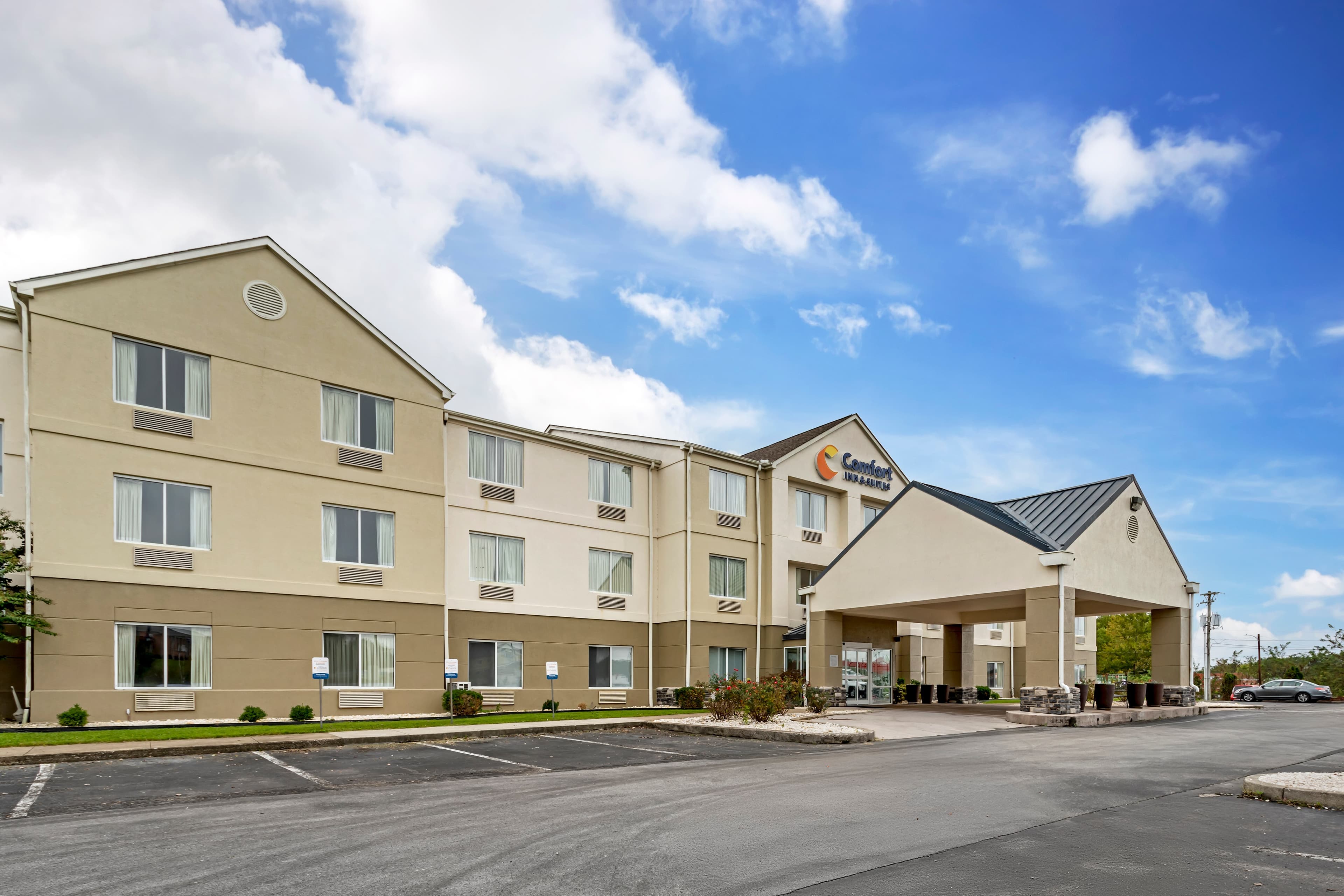 Comfort Inn & Suites Corbin North - Image 1
