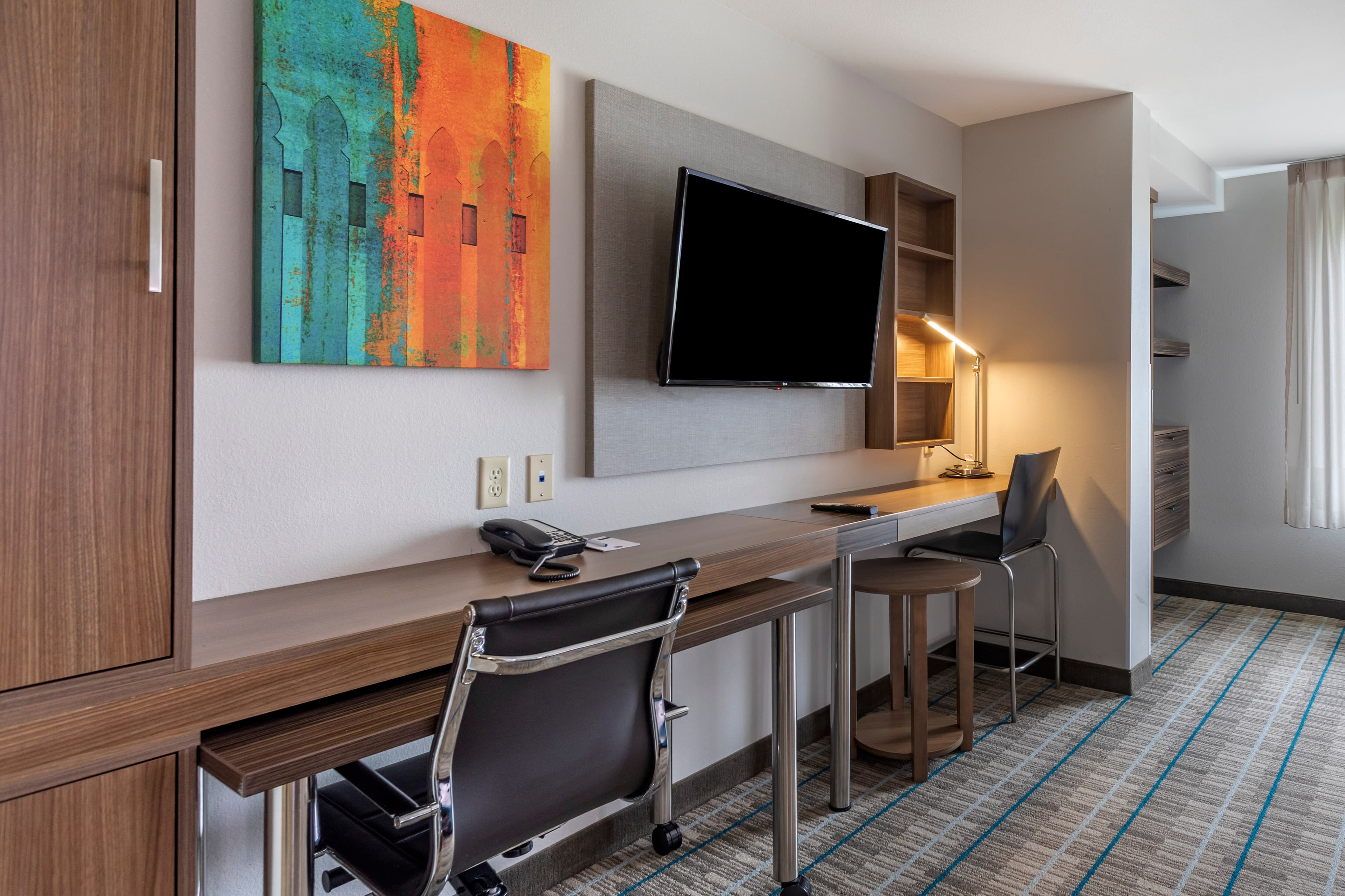 MainStay Suites Bowling Green North - Image 4