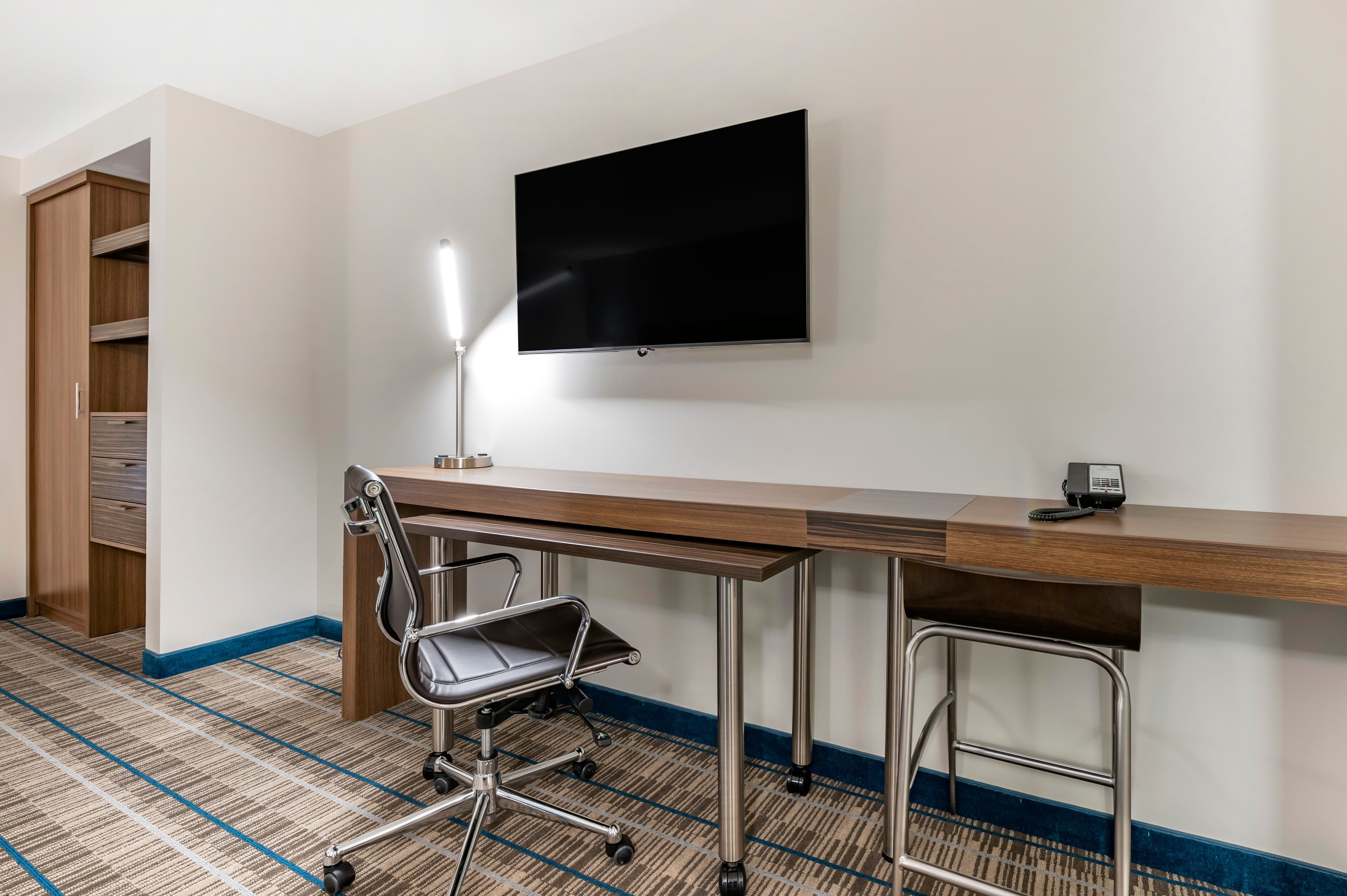 MainStay Suites Georgetown Lexington North - Image 5