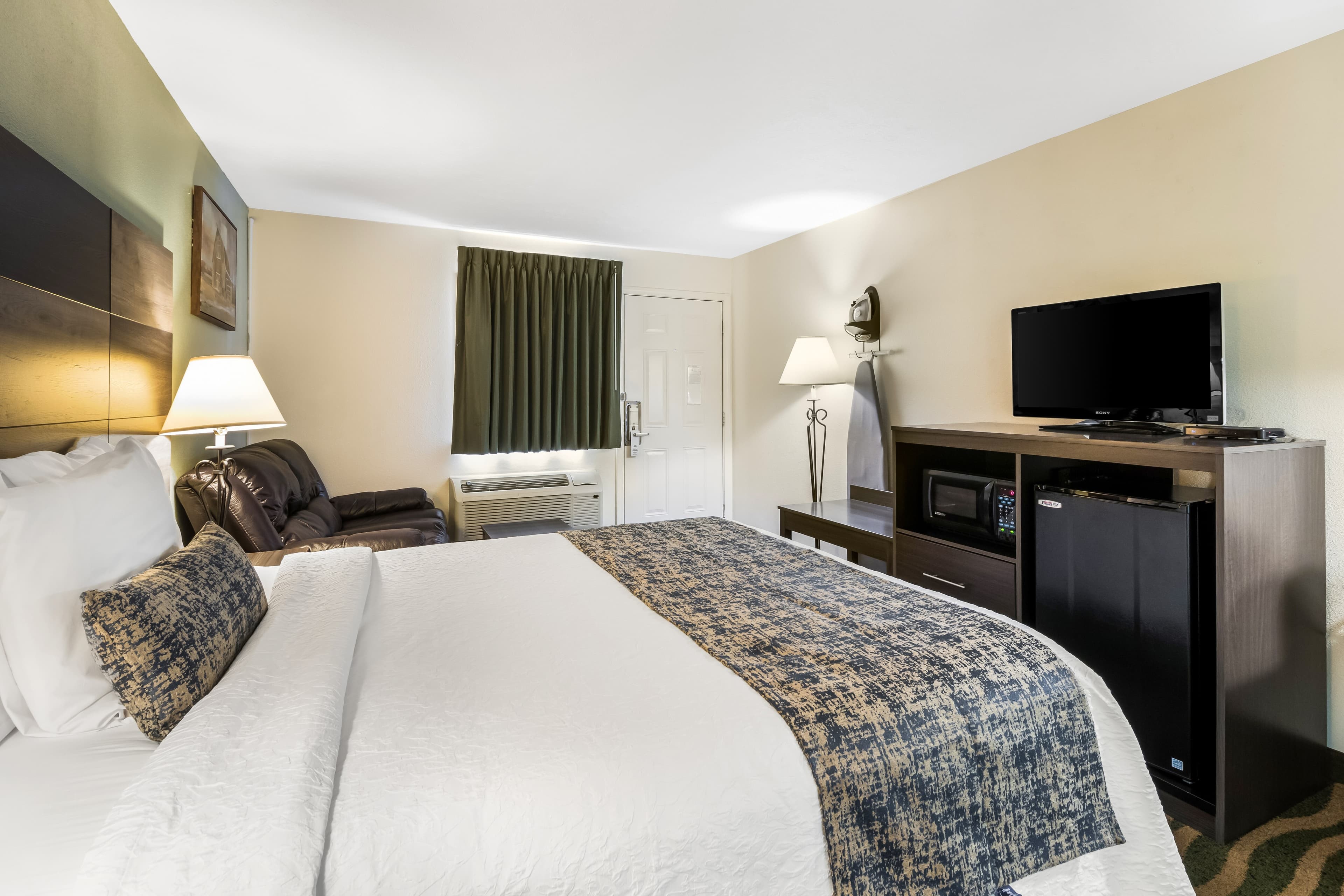 Rodeway Inn Cadiz - Image 3